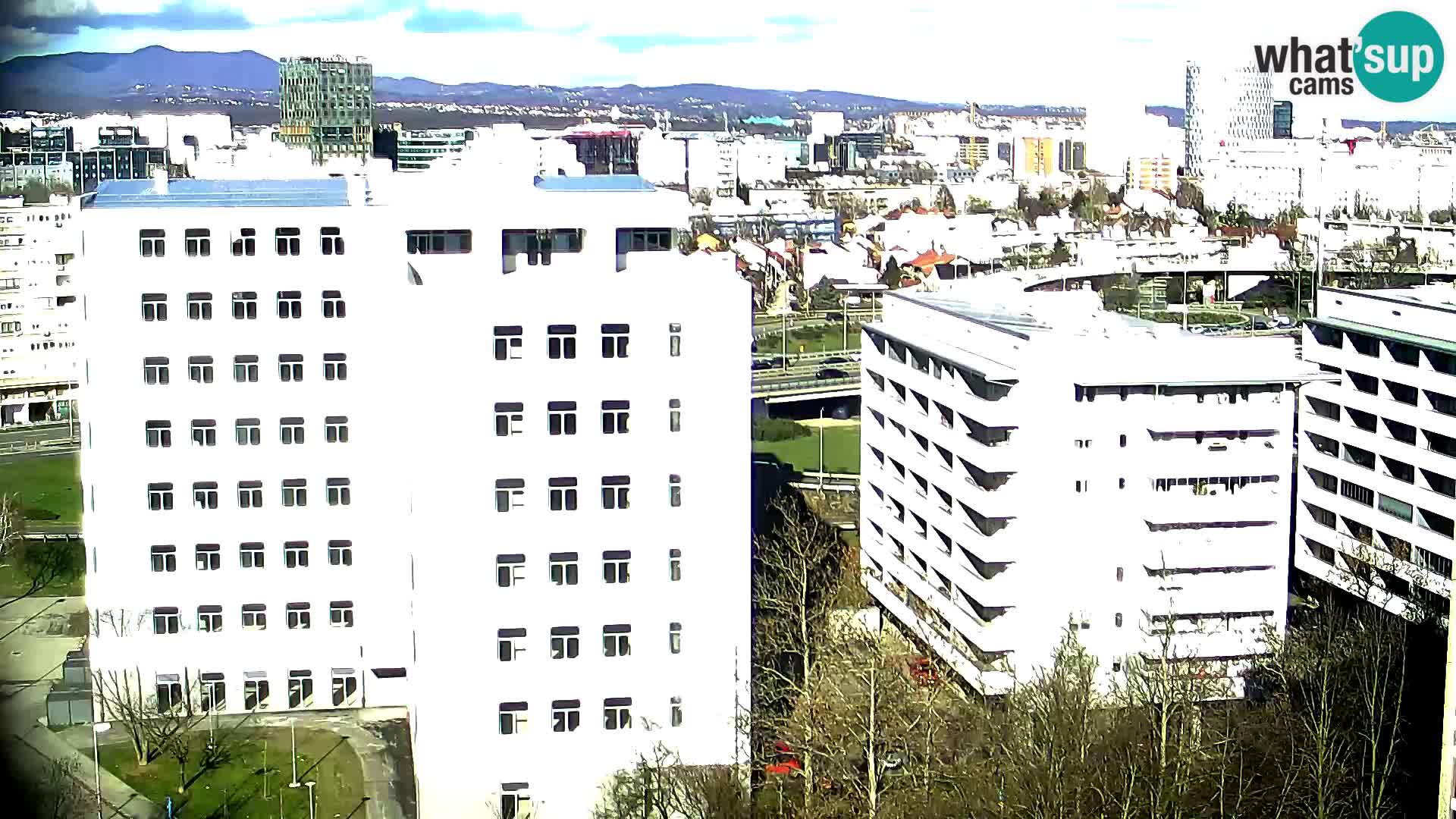 Live-Kreisverkehr Slavonska und Marin Držić Avenue zur Zagreb Webcam