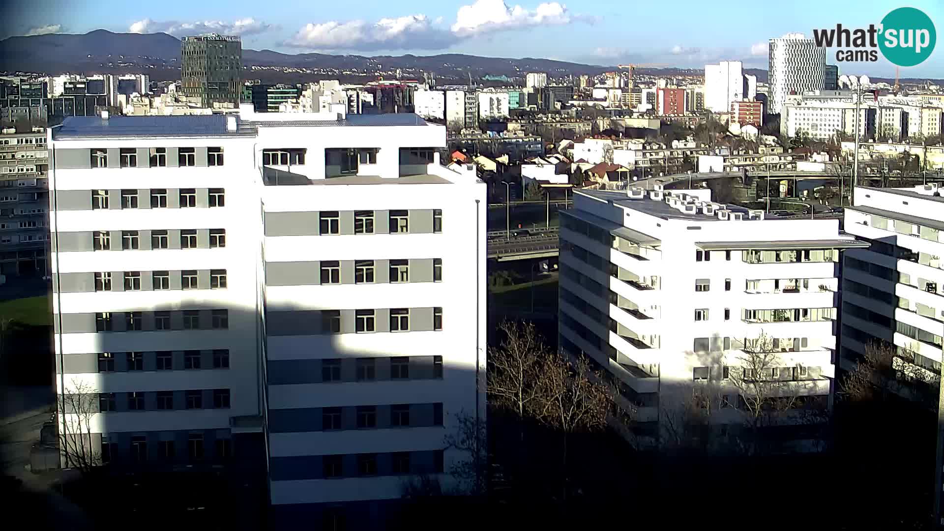 Krožišče Slavonske in Marin Držićeve ulice v Zagrebu v živo