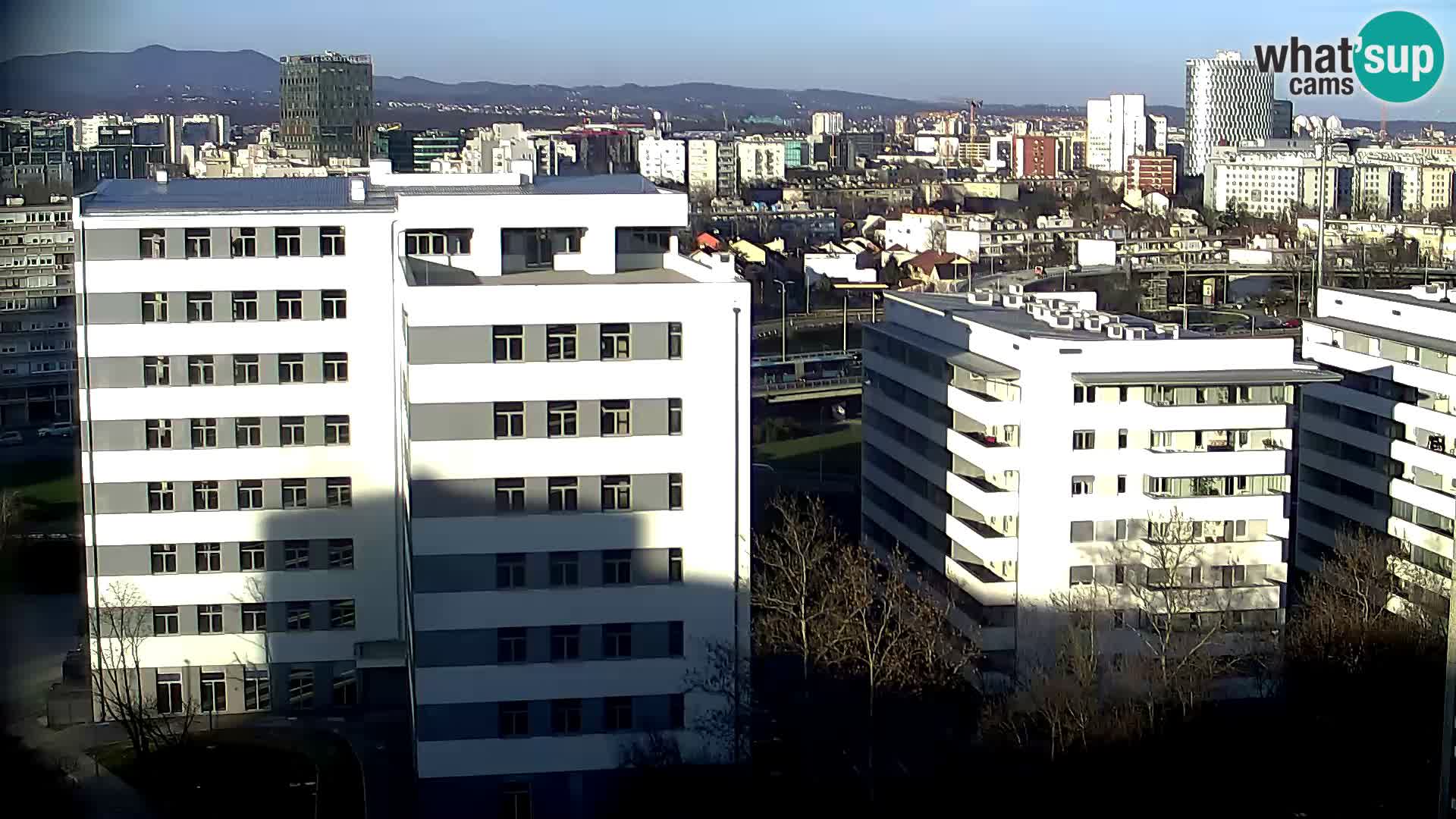 Web kamera Petlja Slavonska – Držićeva  – Zagreb Live