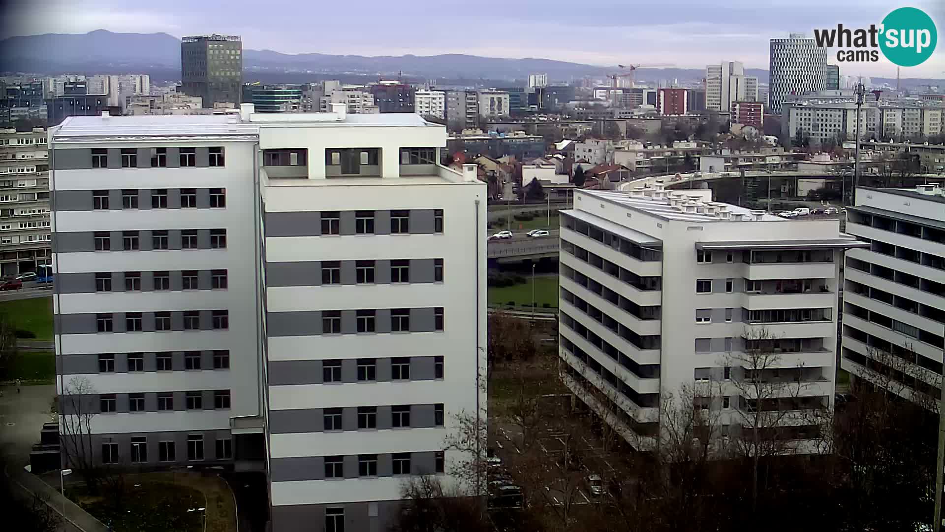 Live-Kreisverkehr Slavonska und Marin Držić Avenue zur Zagreb Webcam
