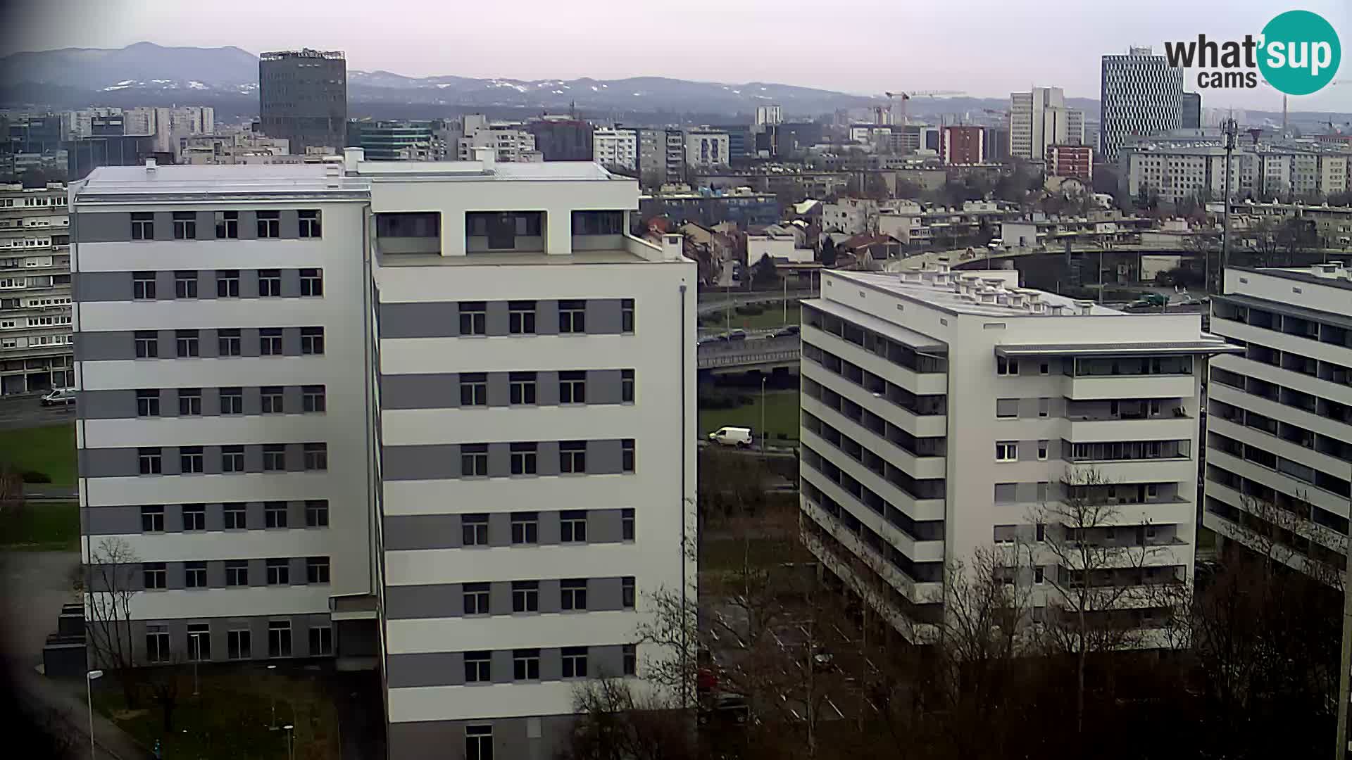 Rotatoria e incrocio viale Slavonska e Marin Držić  – webcam di Zagabria