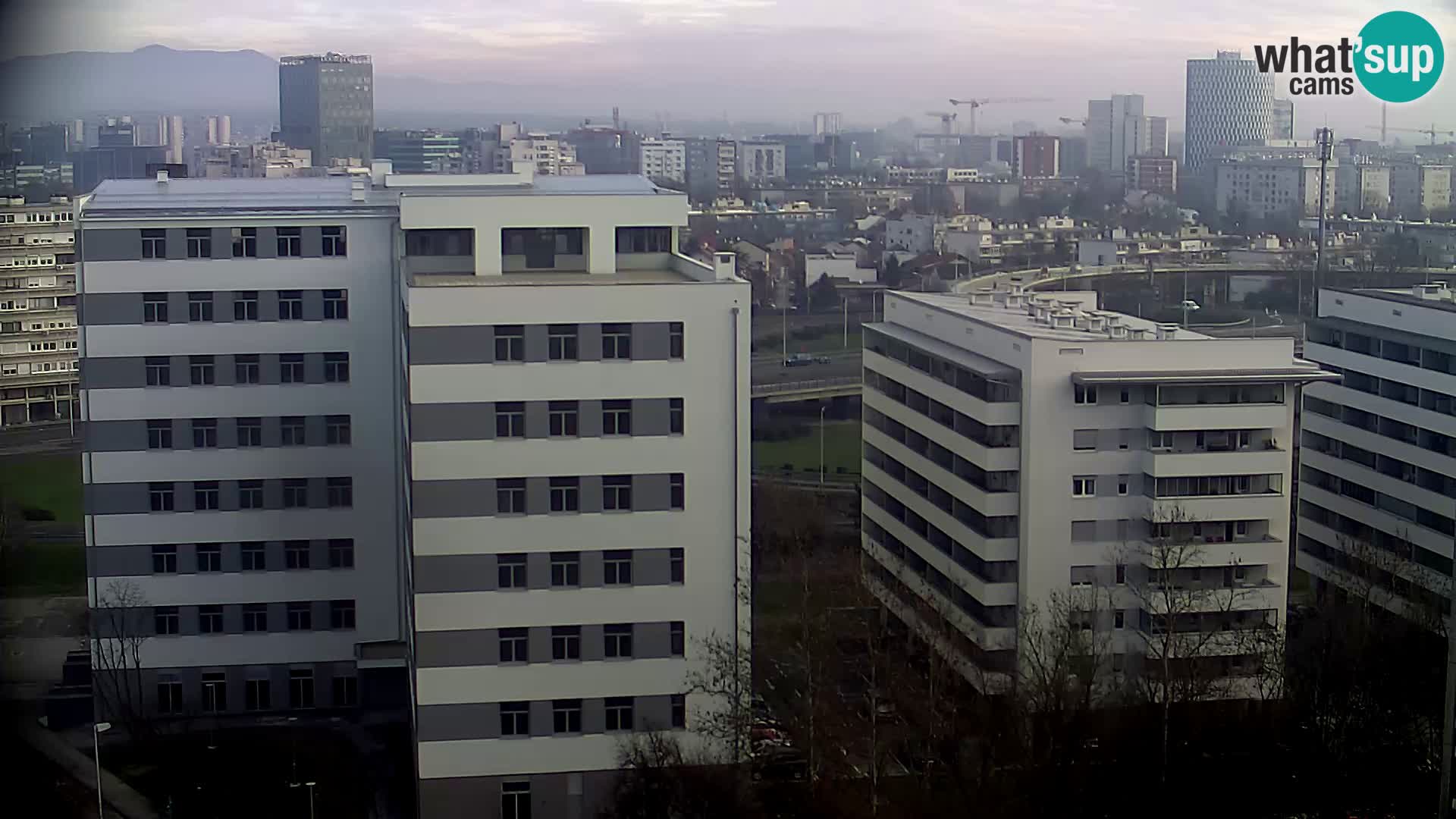 Live Interchange of Slavonska Avenue and Marin Držić Avenue in Zagreb webcam