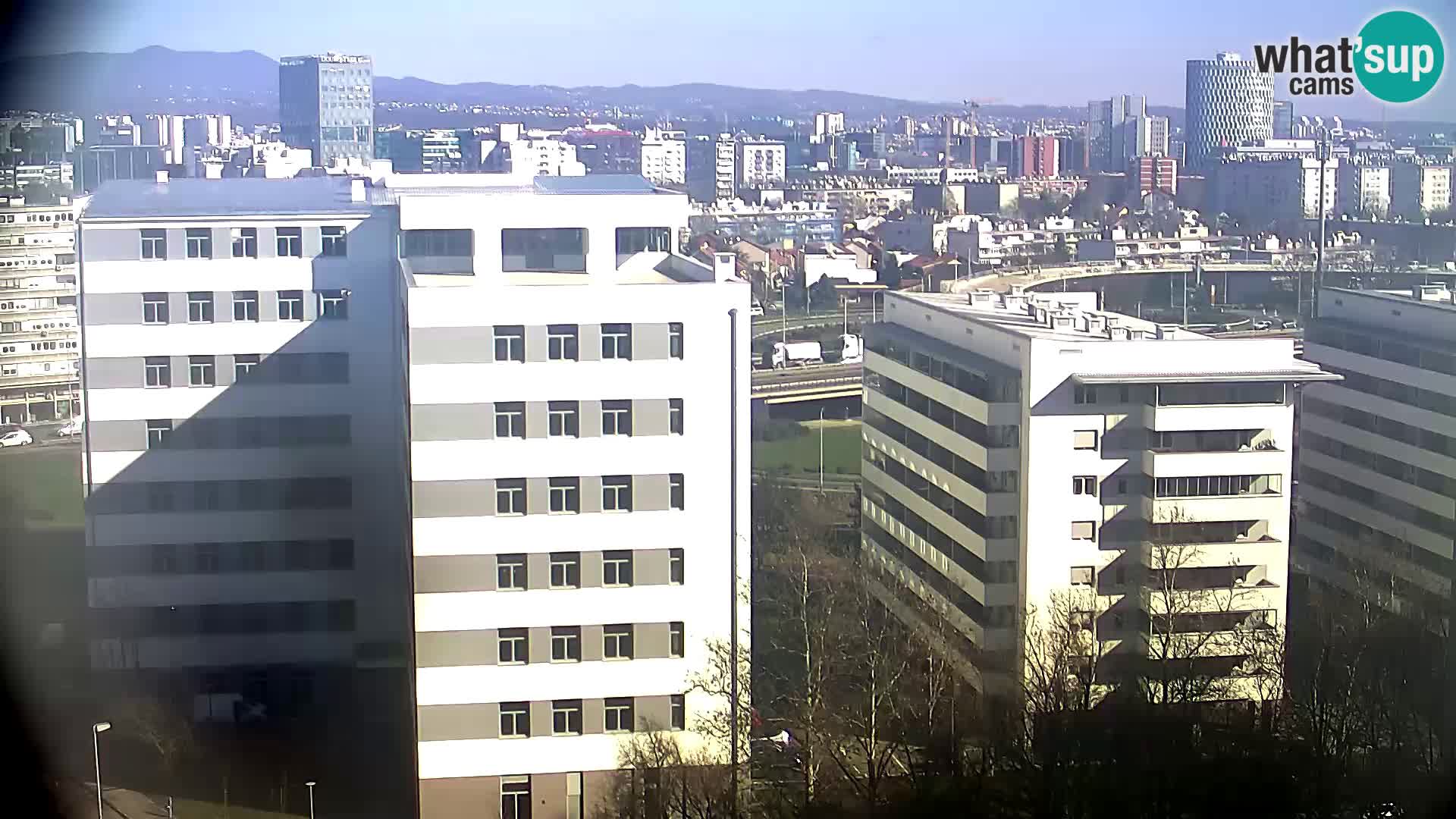 Rond-point en direct traversant les avenues Slavonska et Marin Držić à Zagreb webcam
