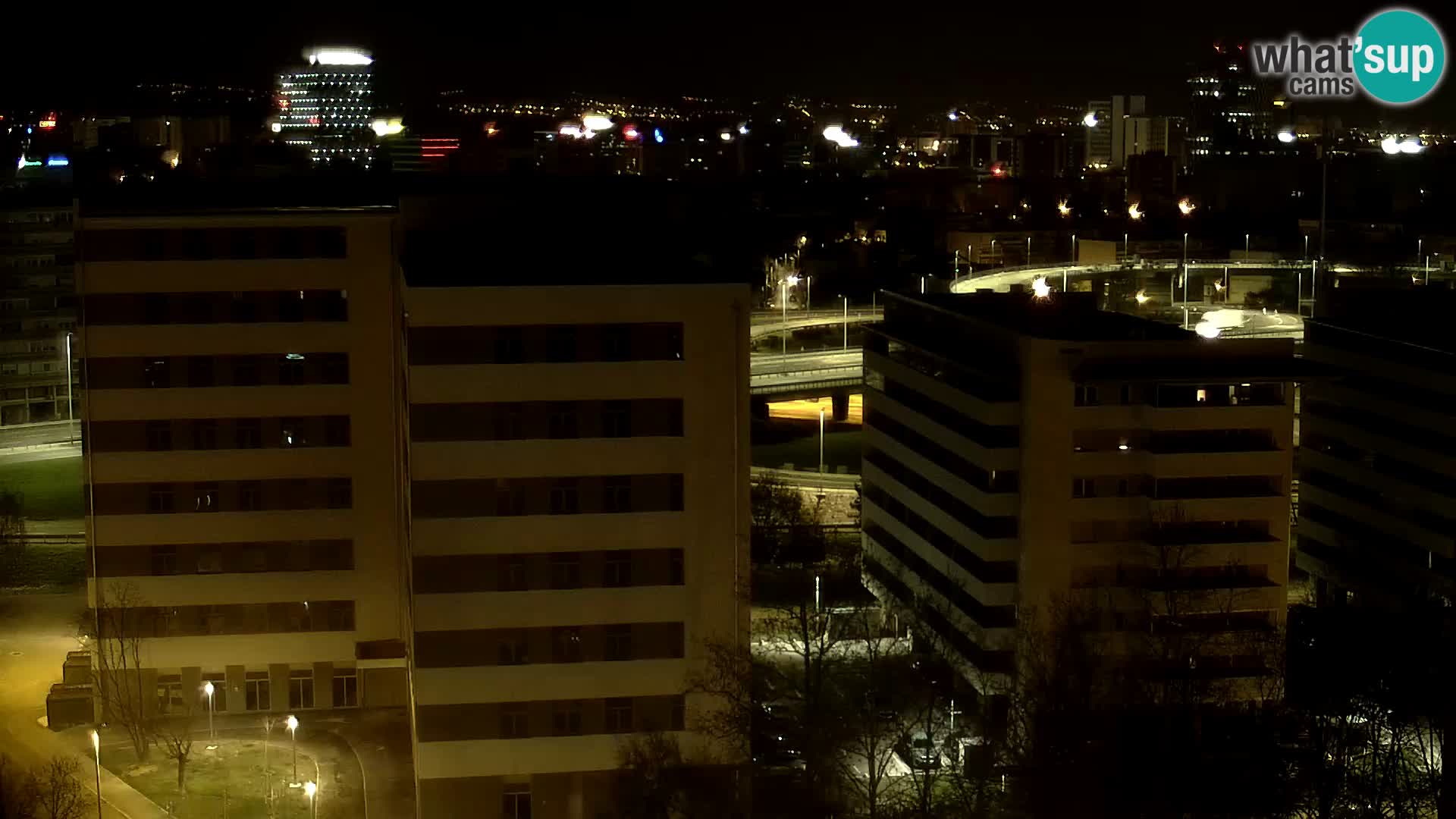 Live-Kreisverkehr Slavonska und Marin Držić Avenue zur Zagreb Webcam