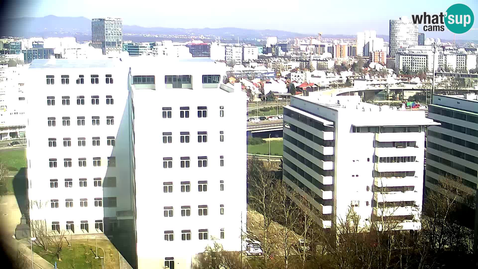 Live-Kreisverkehr Slavonska und Marin Držić Avenue zur Zagreb Webcam