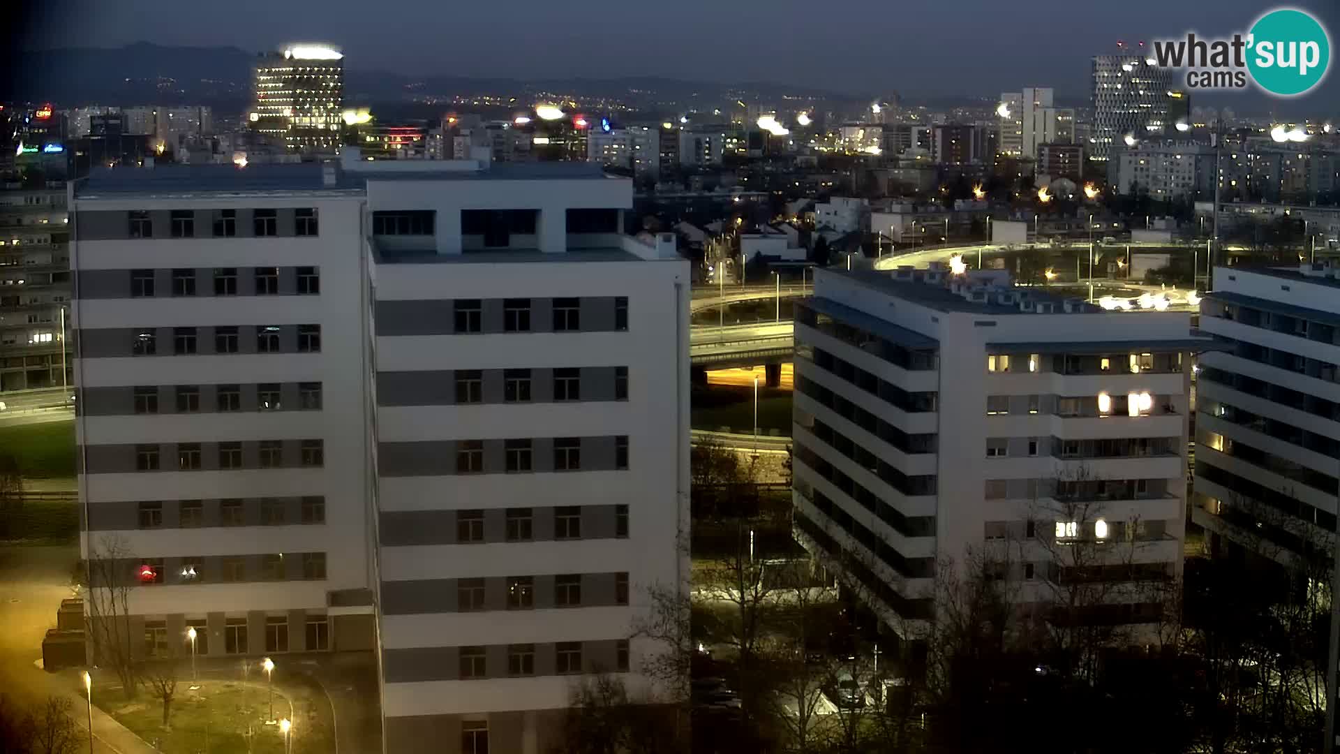 Rotatoria e incrocio viale Slavonska e Marin Držić  – webcam di Zagabria