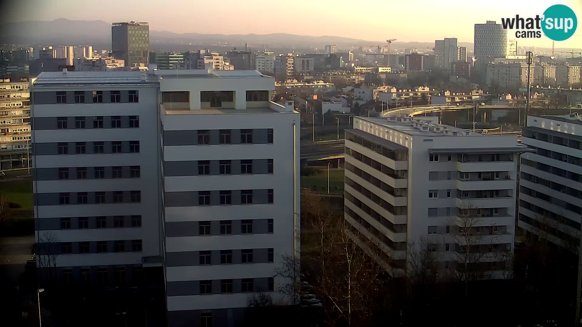 Rotatoria e incrocio viale Slavonska e Marin Držić  – webcam di Zagabria