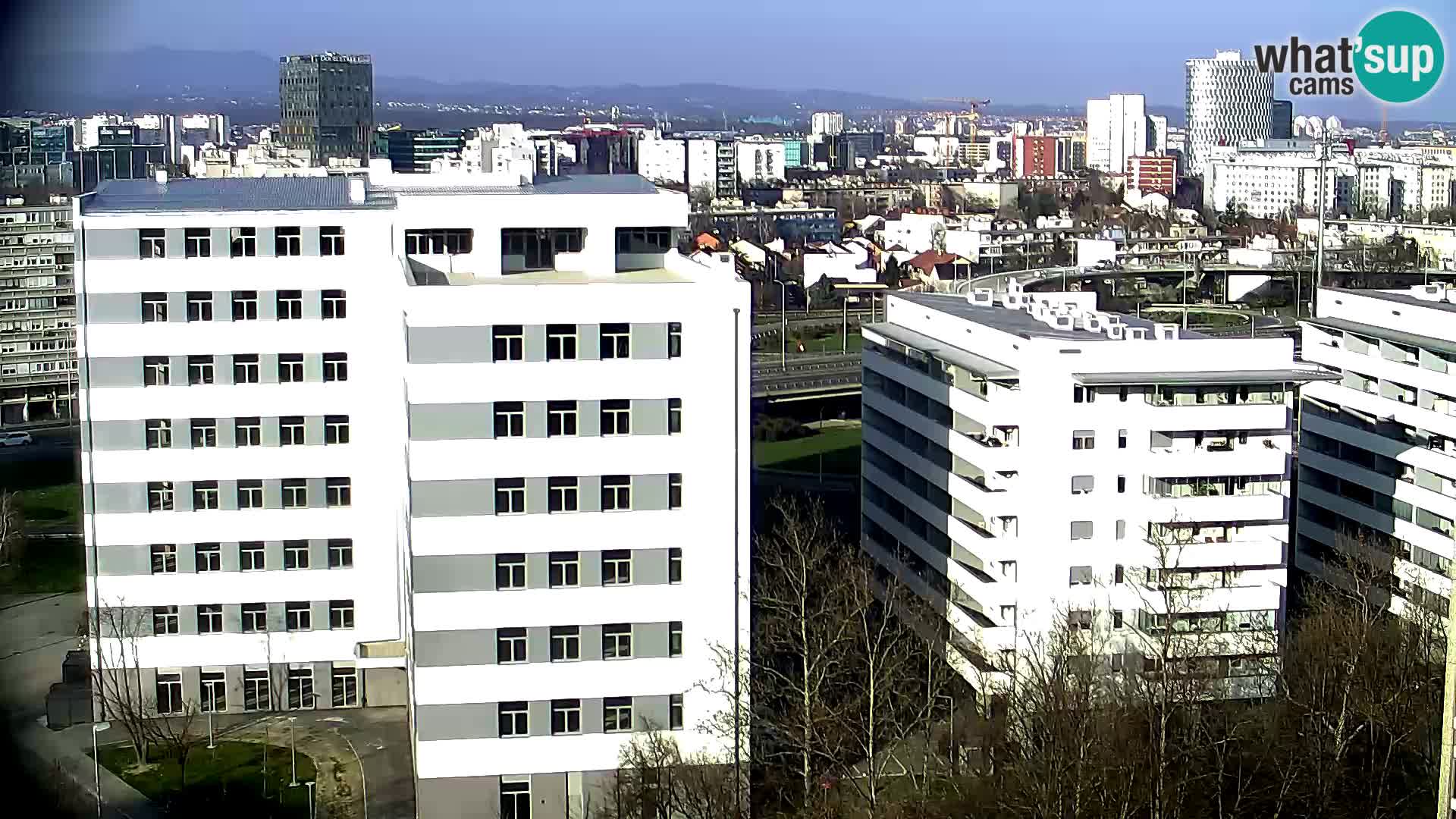 Live-Kreisverkehr Slavonska und Marin Držić Avenue zur Zagreb Webcam