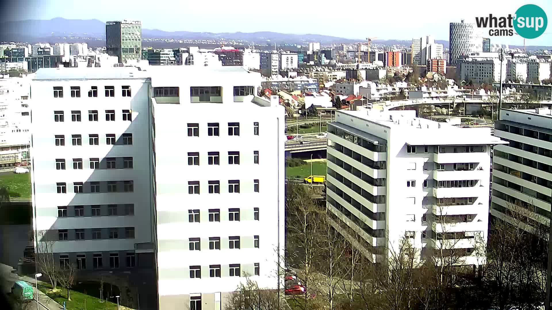 Web kamera Petlja Slavonska – Držićeva  – Zagreb Live