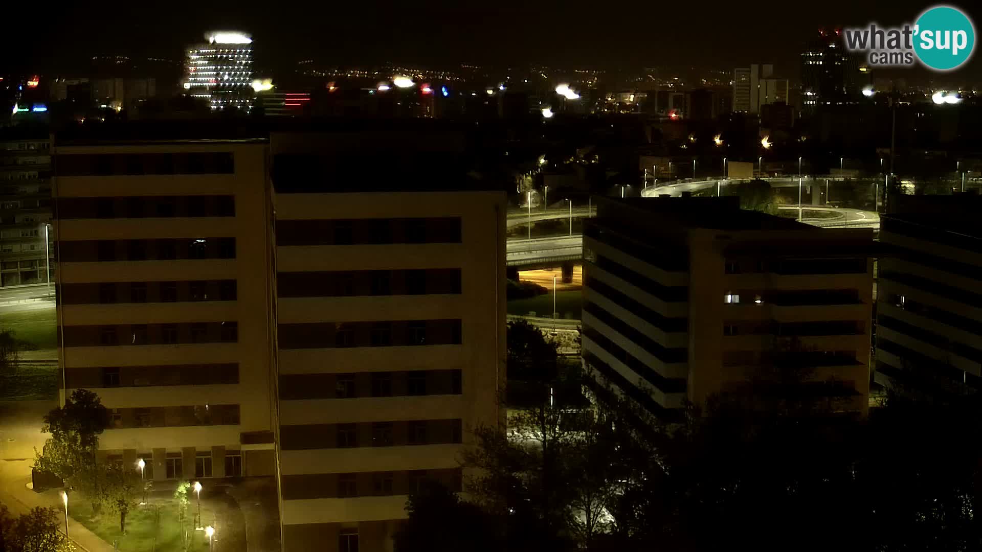 Web kamera Petlja Slavonska – Držićeva  – Zagreb Live