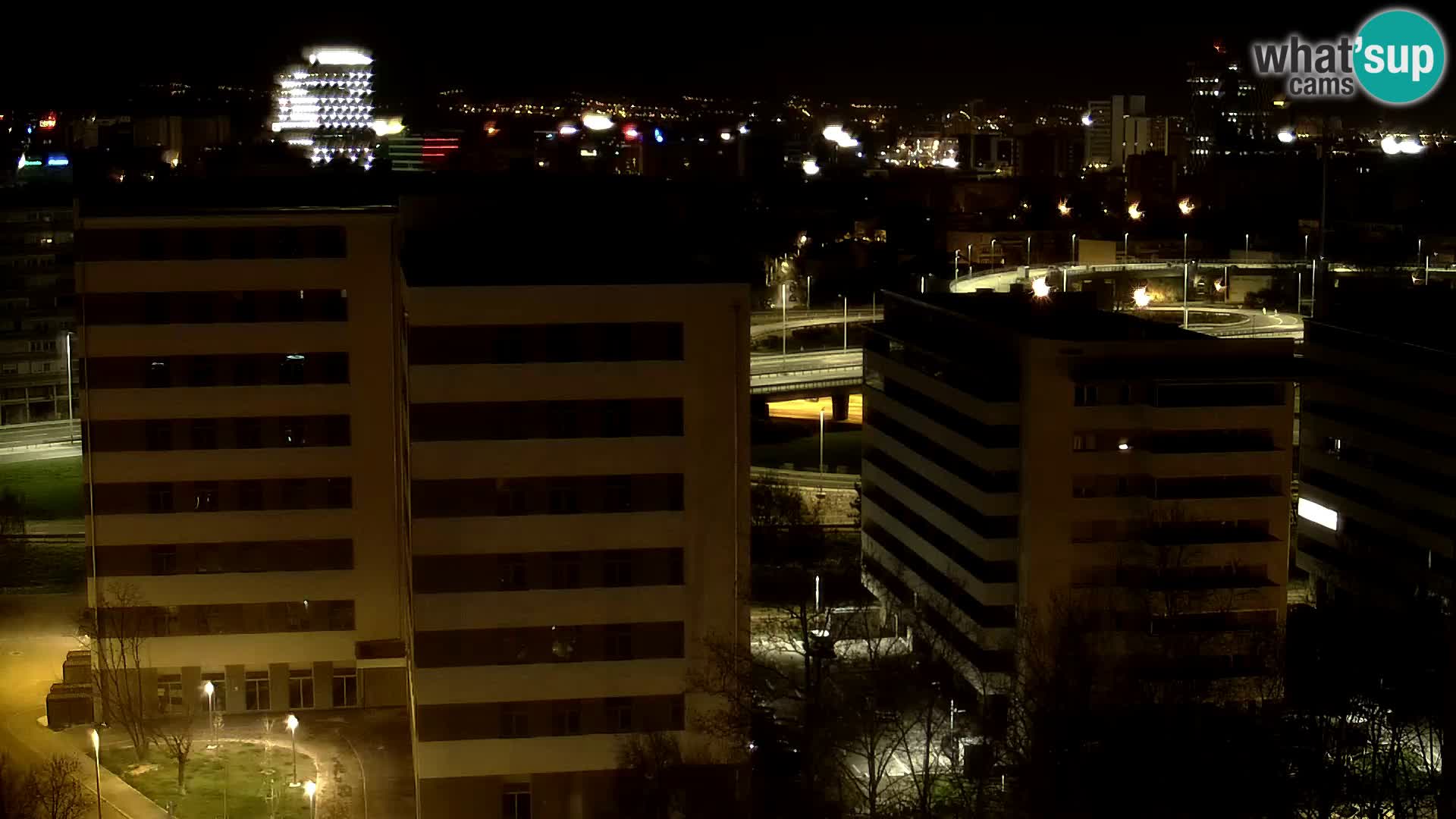 Krožišče Slavonske in Marin Držićeve ulice v Zagrebu v živo