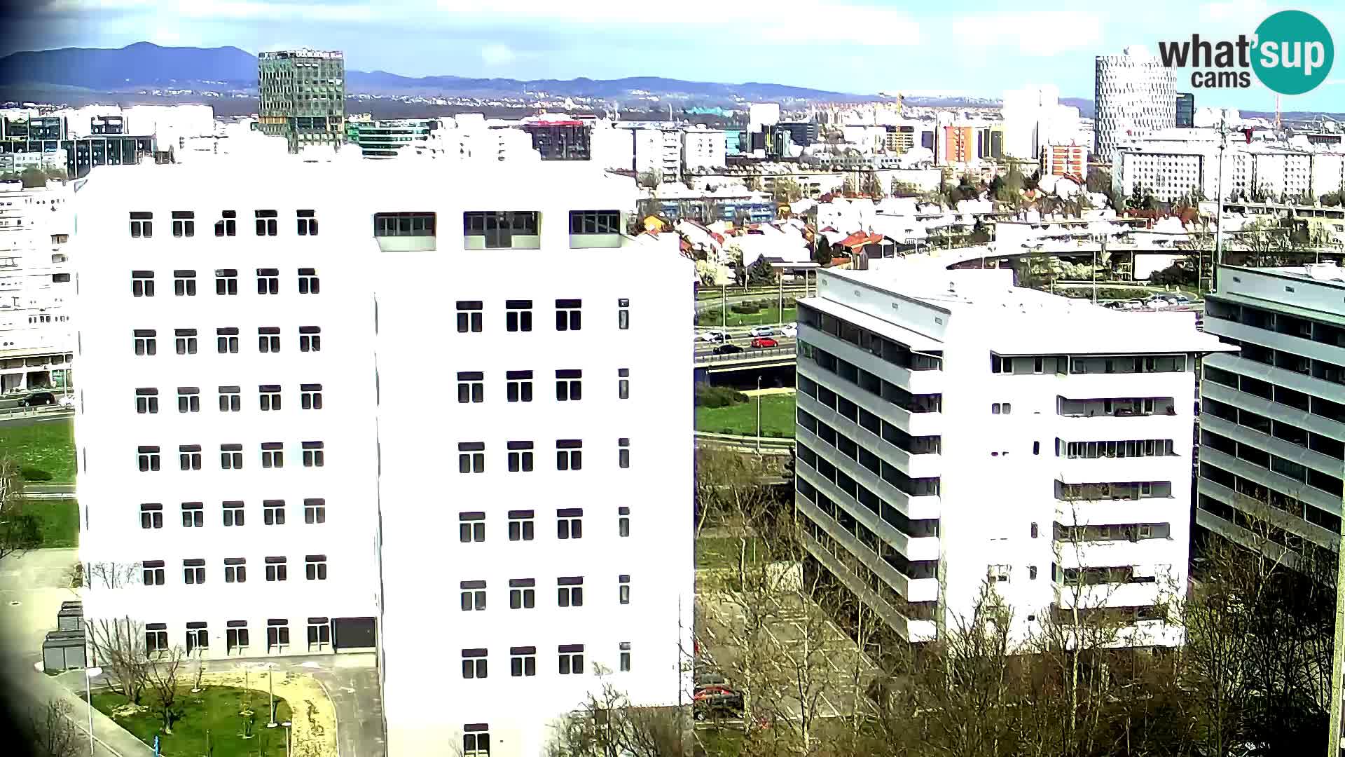 Live Interchange of Slavonska Avenue and Marin Držić Avenue in Zagreb webcam