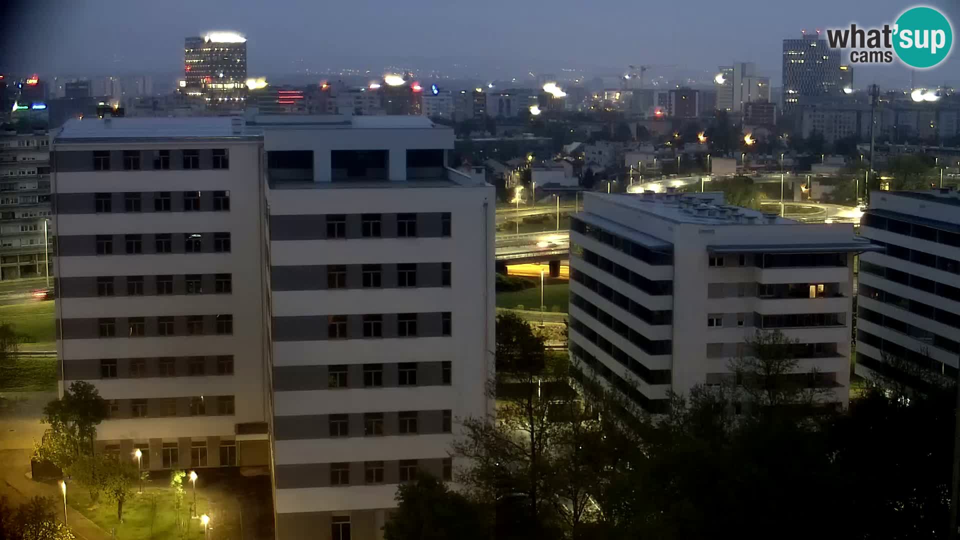 Web kamera Petlja Slavonska – Držićeva  – Zagreb Live