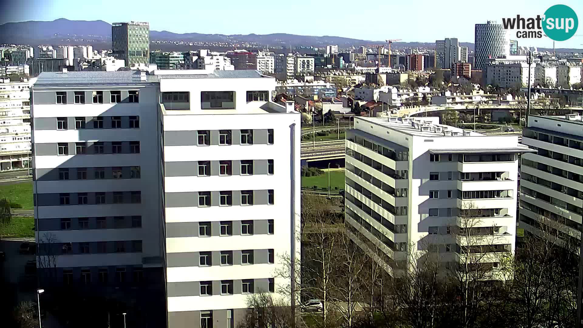 Live Interchange of Slavonska Avenue and Marin Držić Avenue in Zagreb webcam