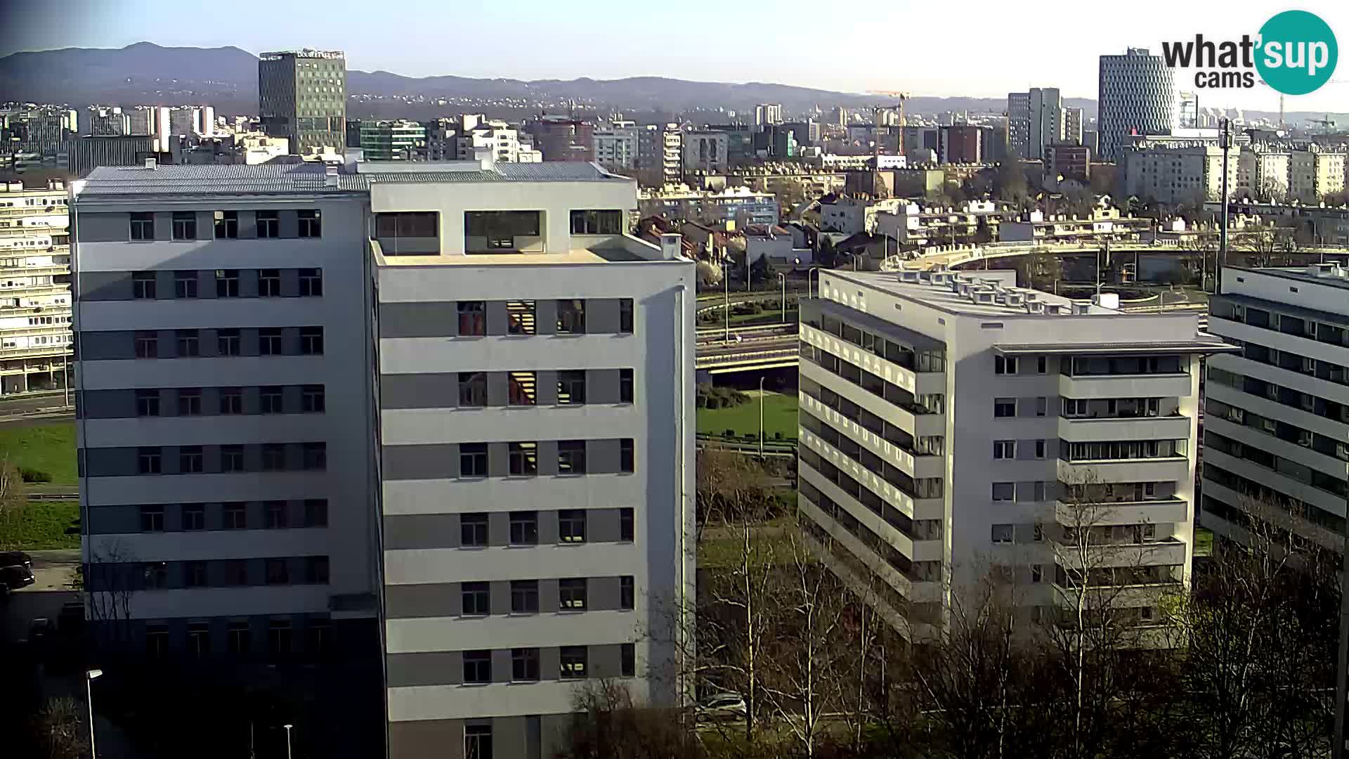 Krožišče Slavonske in Marin Držićeve ulice v Zagrebu v živo