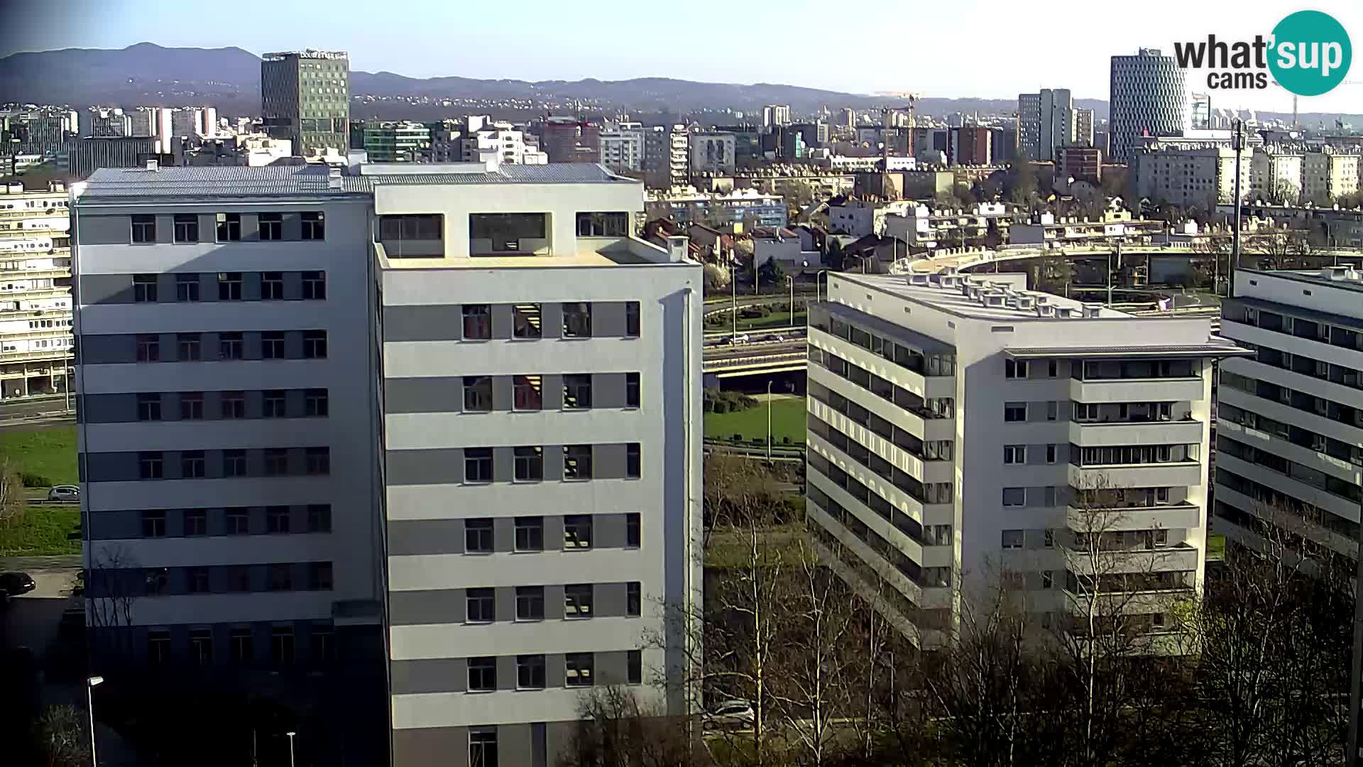 Krožišče Slavonske in Marin Držićeve ulice v Zagrebu v živo