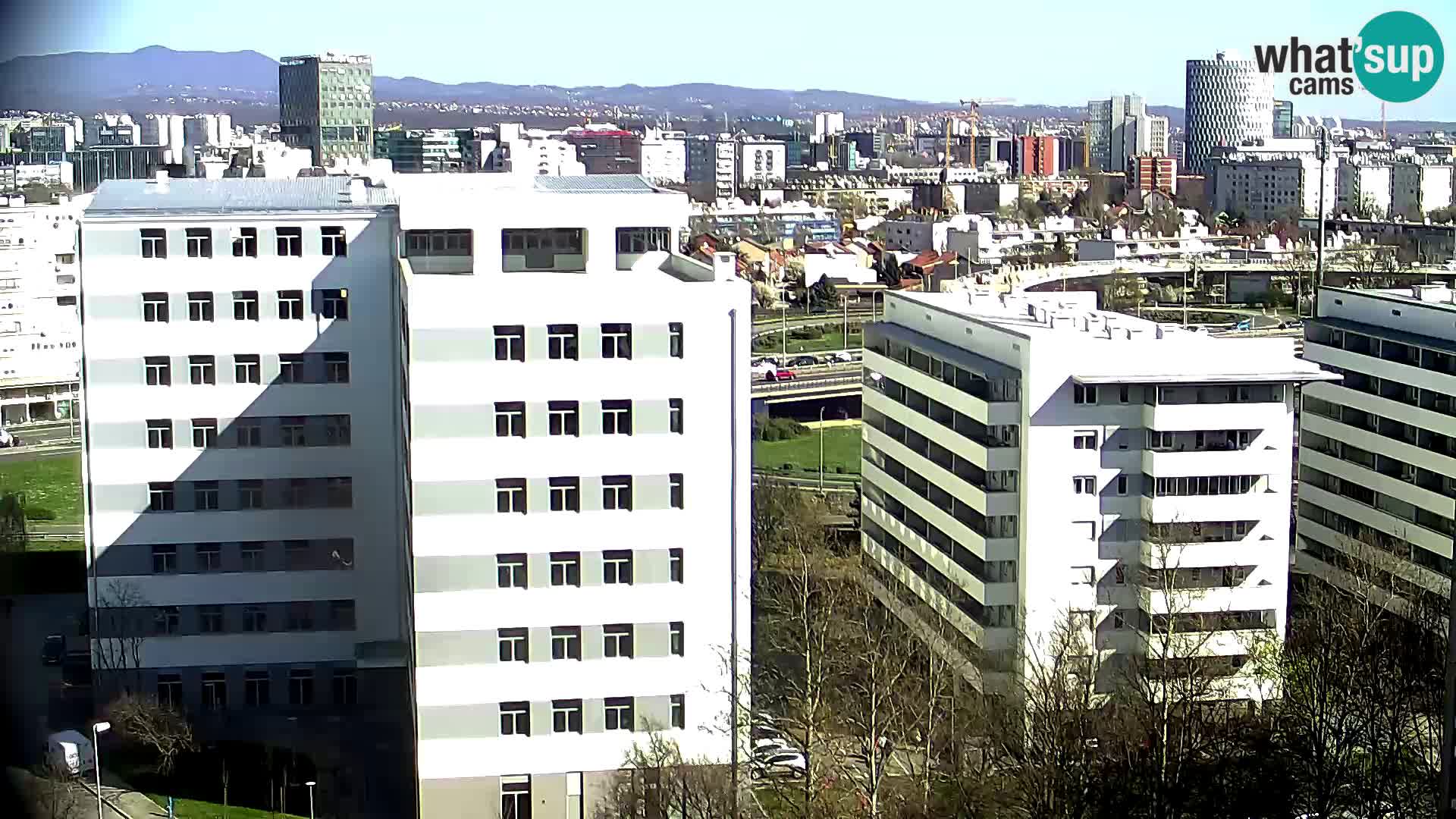 Krožišče Slavonske in Marin Držićeve ulice v Zagrebu v živo