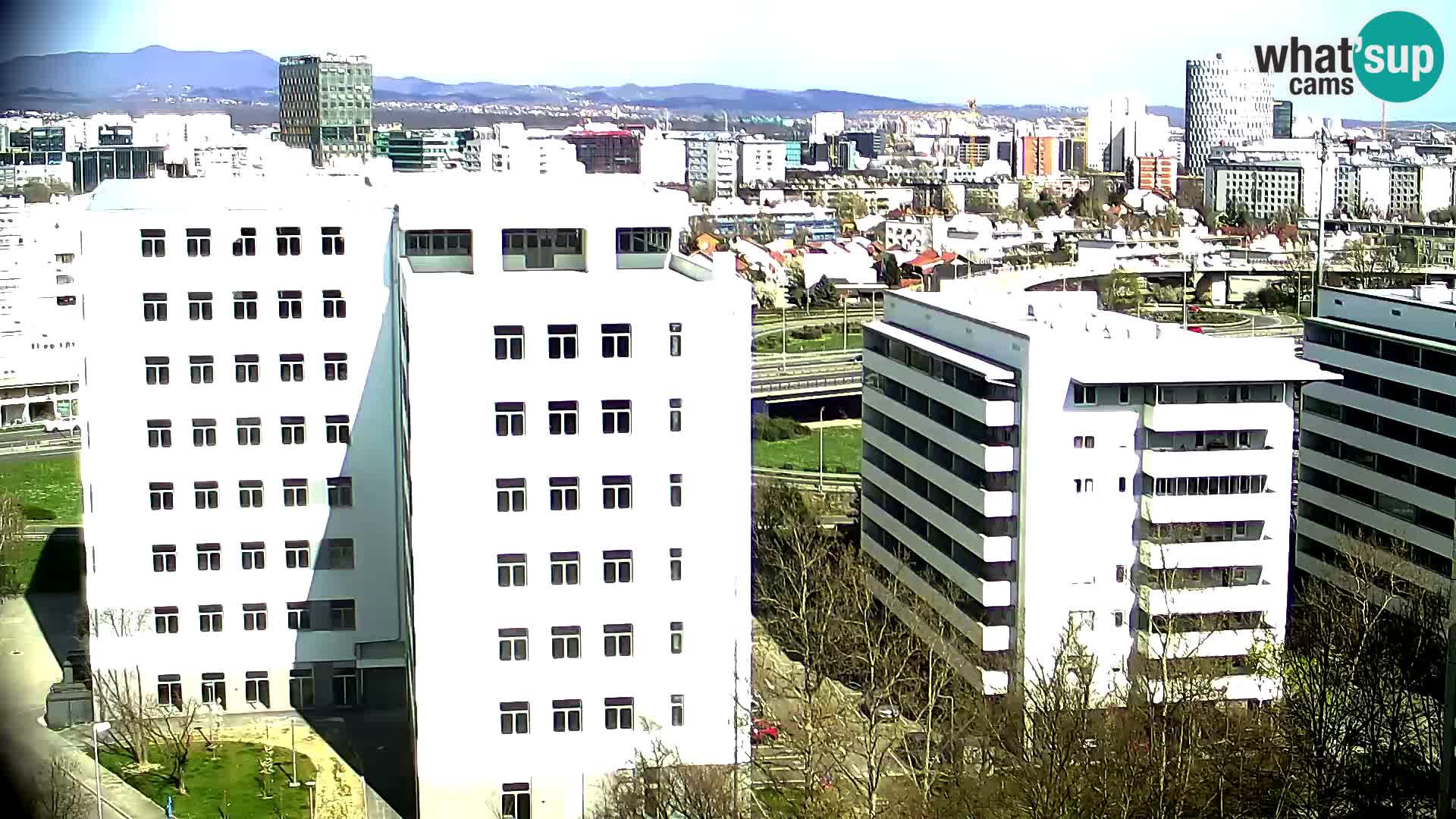 Live Interchange of Slavonska Avenue and Marin Držić Avenue in Zagreb webcam
