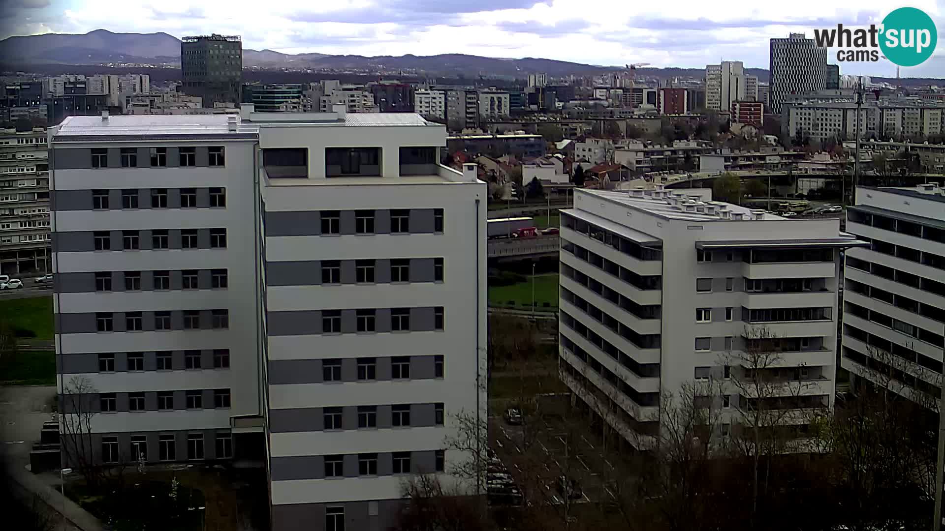 Krožišče Slavonske in Marin Držićeve ulice v Zagrebu v živo