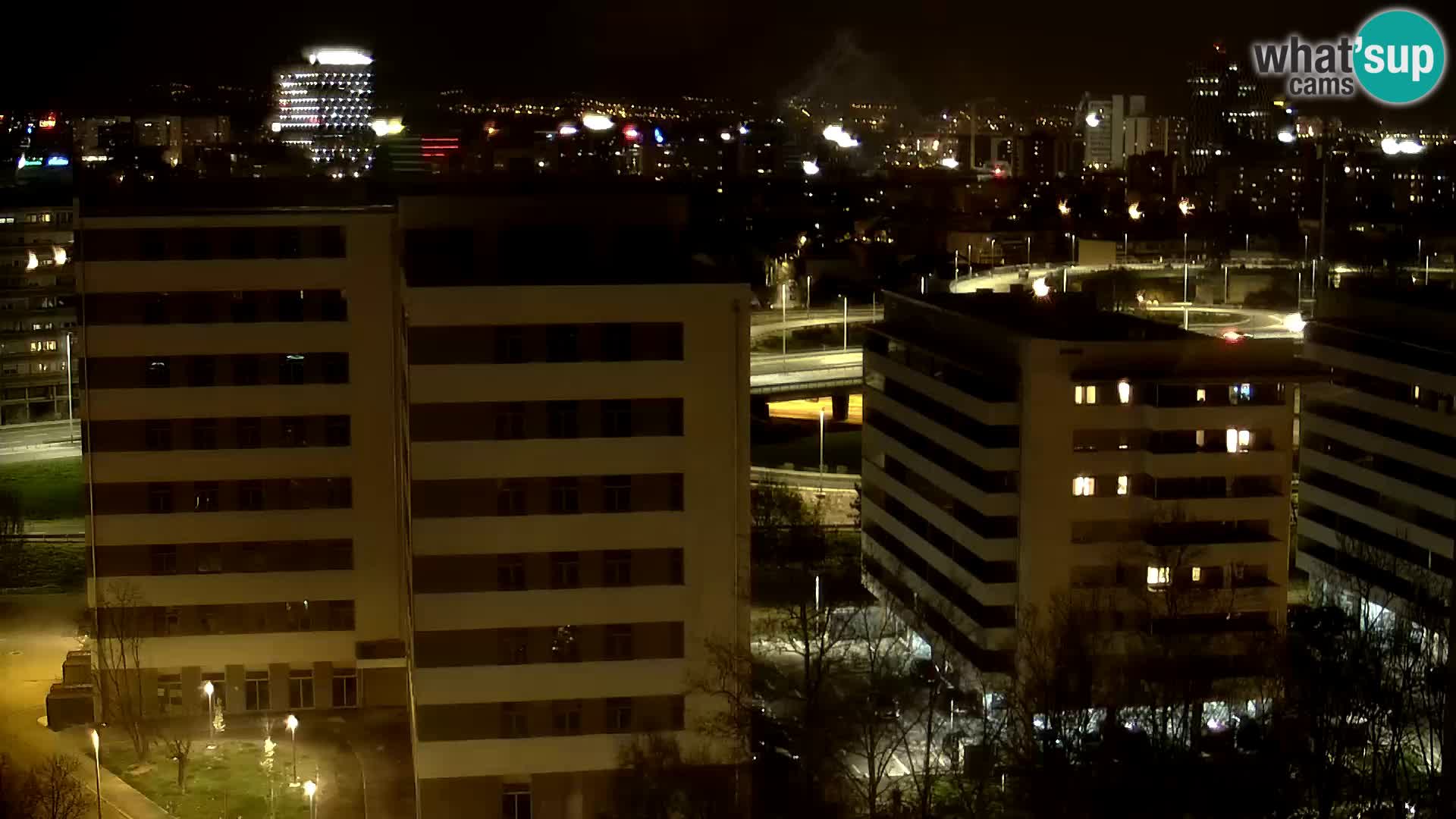 Rond-point en direct traversant les avenues Slavonska et Marin Držić à Zagreb webcam