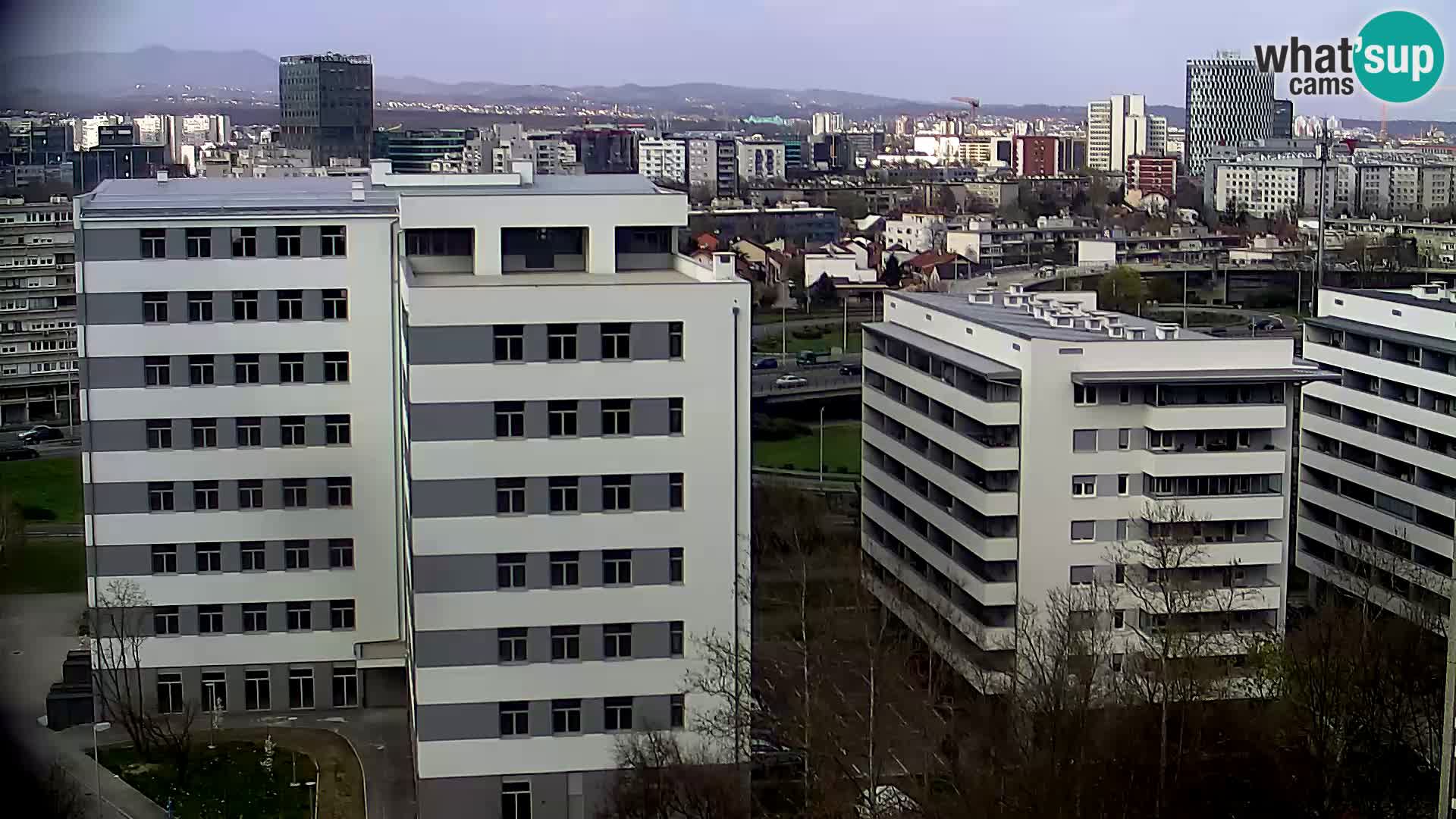 Krožišče Slavonske in Marin Držićeve ulice v Zagrebu v živo