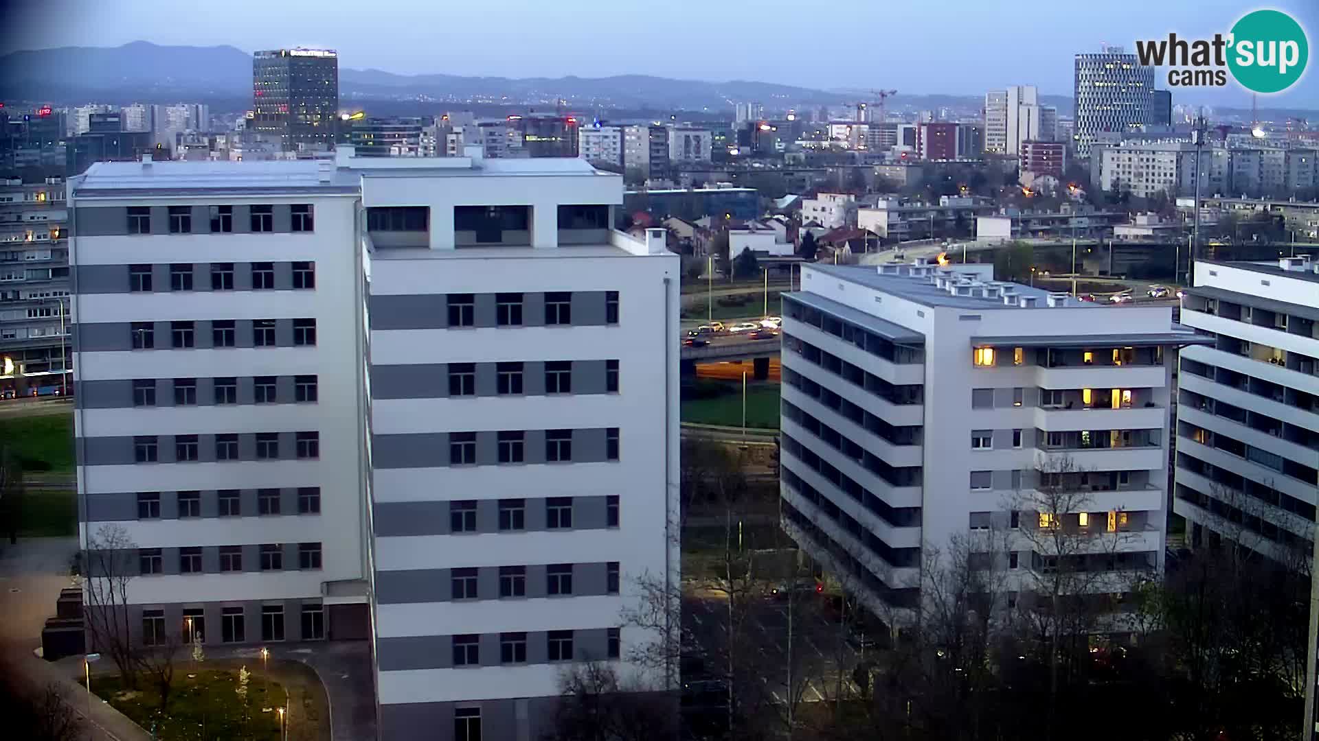 Rond-point en direct traversant les avenues Slavonska et Marin Držić à Zagreb webcam