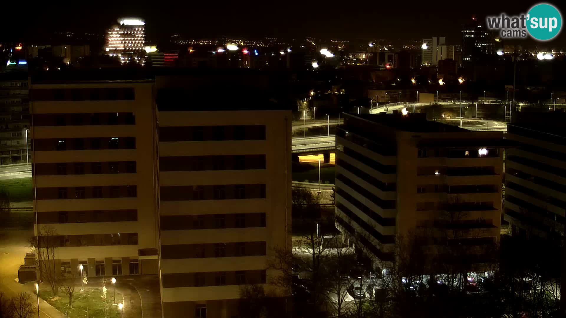 Web kamera Petlja Slavonska – Držićeva – Zagreb Live