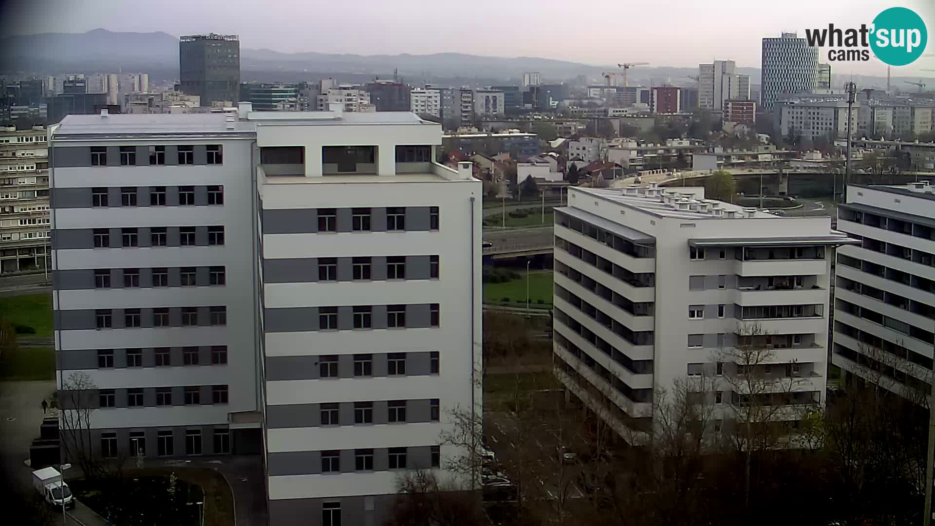 Live Interchange of Slavonska Avenue and Marin Držić Avenue in Zagreb webcam