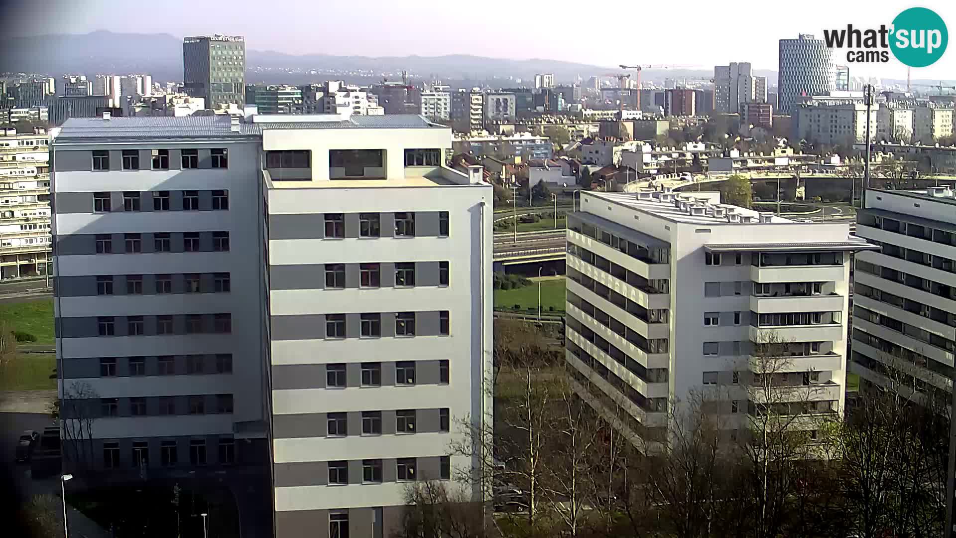 Live Interchange of Slavonska Avenue and Marin Držić Avenue in Zagreb webcam