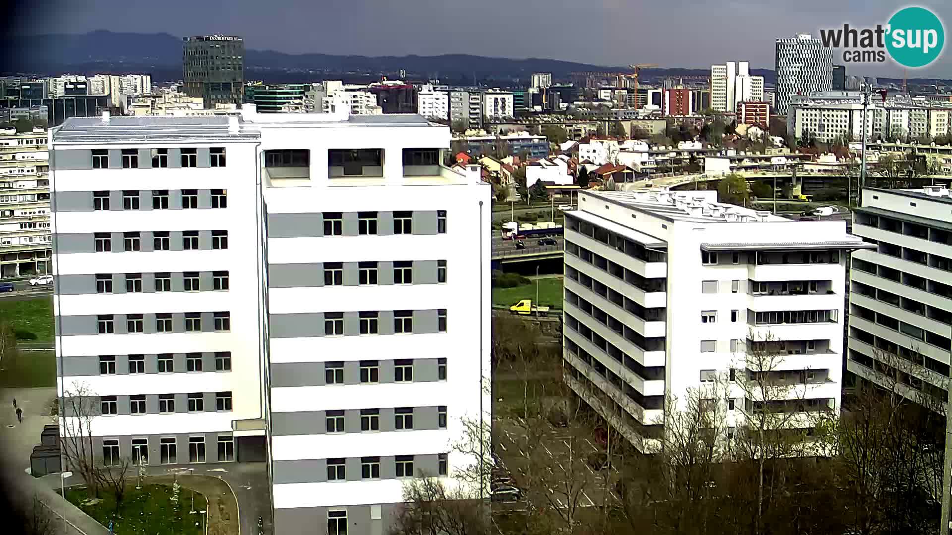 Krožišče Slavonske in Marin Držićeve ulice v Zagrebu v živo