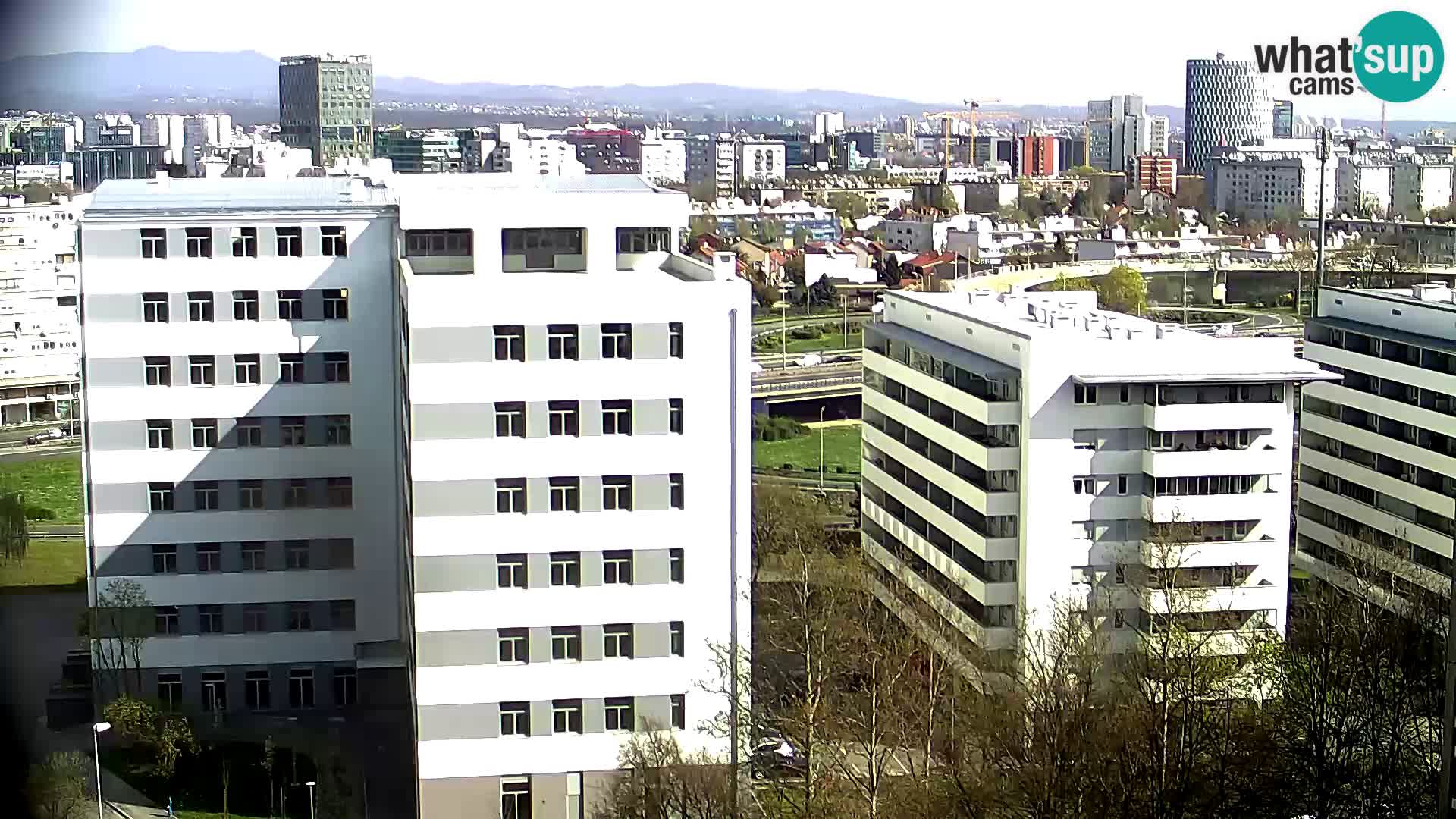 Web kamera Petlja Slavonska – Držićeva  – Zagreb Live