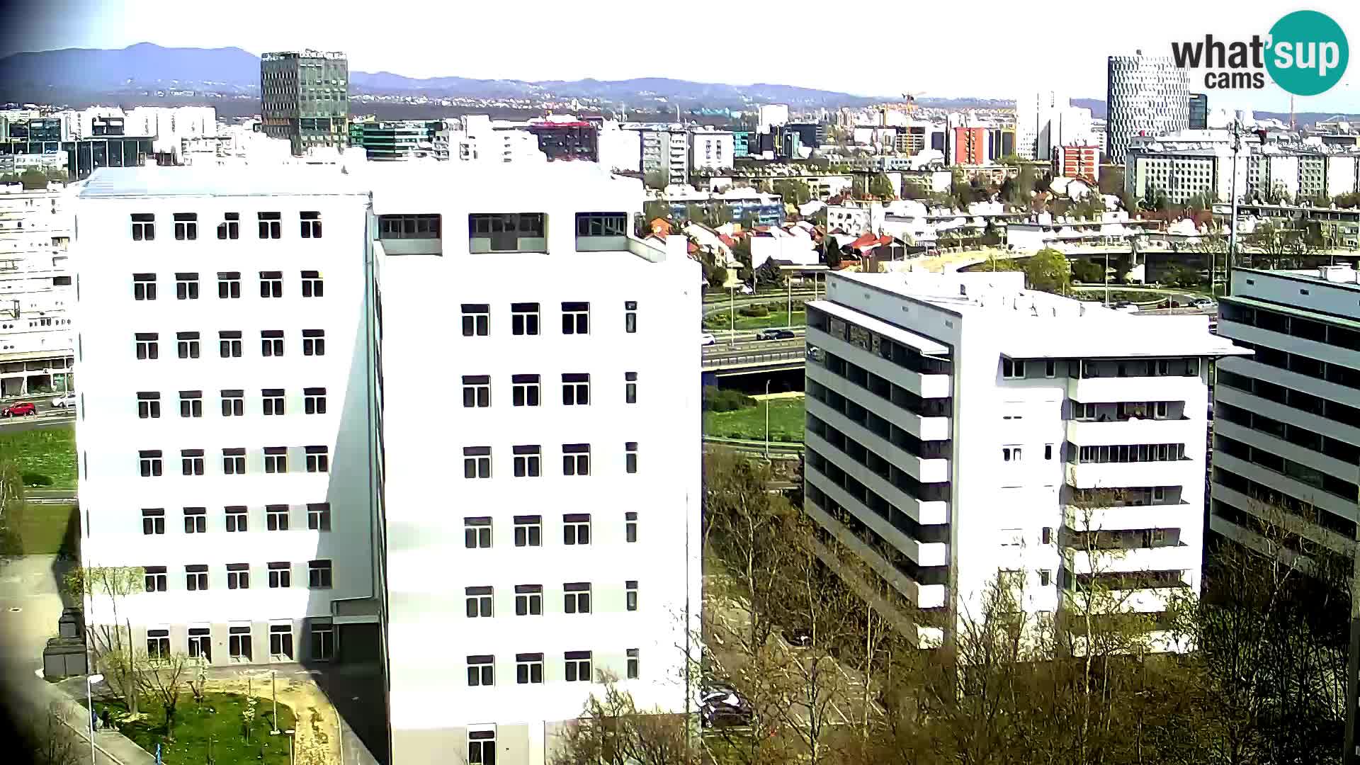 Web kamera Petlja Slavonska – Držićeva  – Zagreb Live