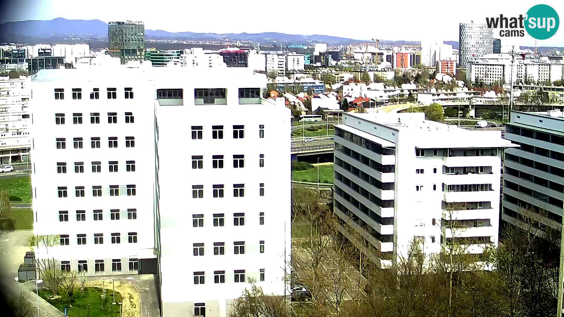 Live-Kreisverkehr Slavonska und Marin Držić Avenue zur Zagreb Webcam