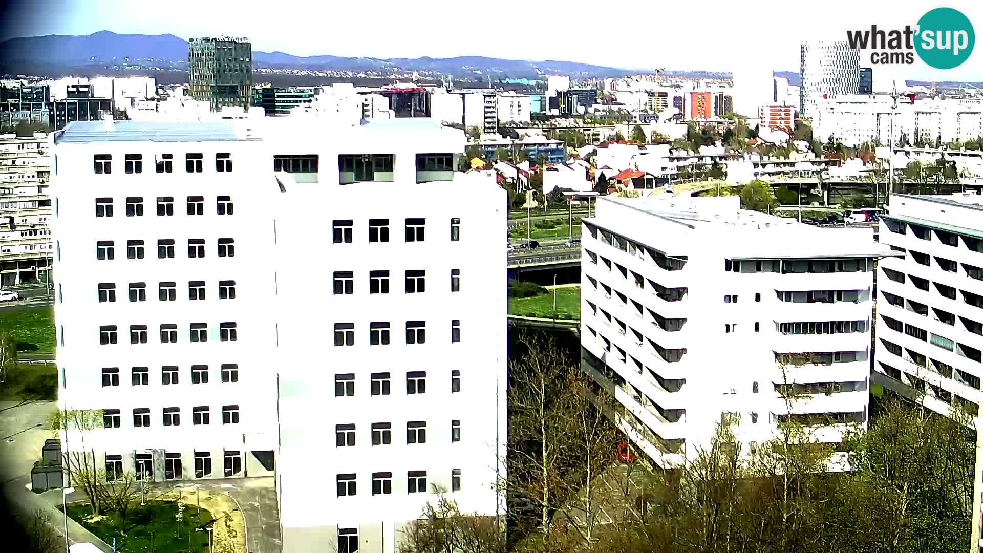 Live-Kreisverkehr Slavonska und Marin Držić Avenue zur Zagreb Webcam