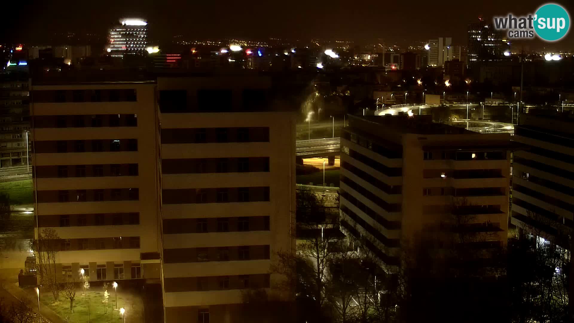 Rond-point en direct traversant les avenues Slavonska et Marin Držić à Zagreb webcam