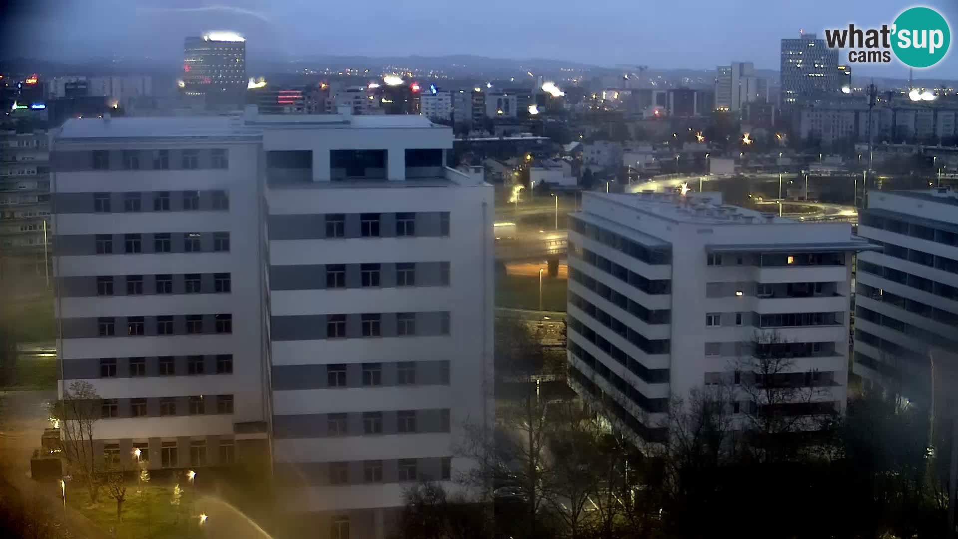 Rotatoria e incrocio viale Slavonska e Marin Držić  – webcam di Zagabria