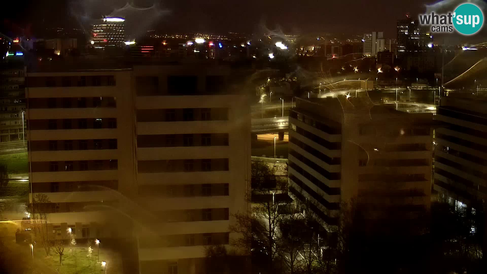 Live-Kreisverkehr Slavonska und Marin Držić Avenue zur Zagreb Webcam