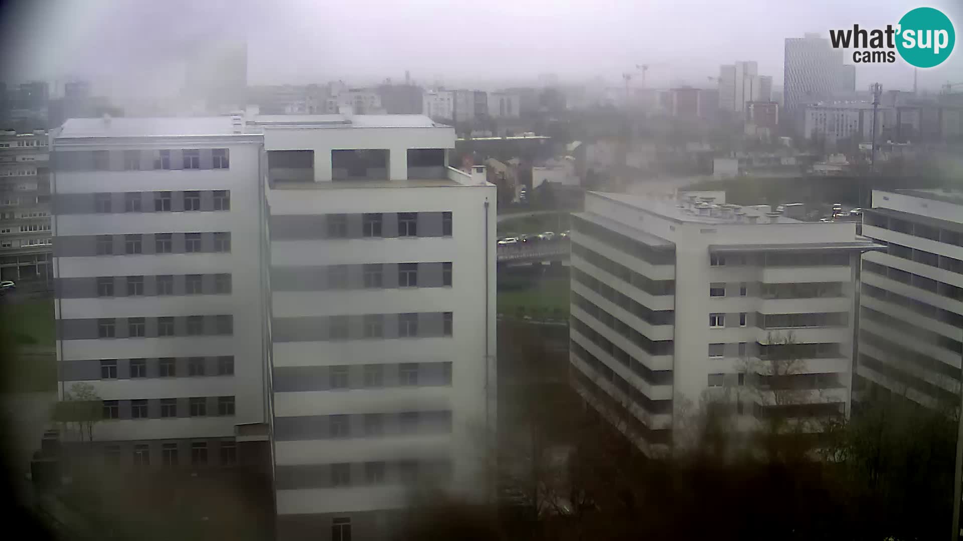 Rond-point en direct traversant les avenues Slavonska et Marin Držić à Zagreb webcam