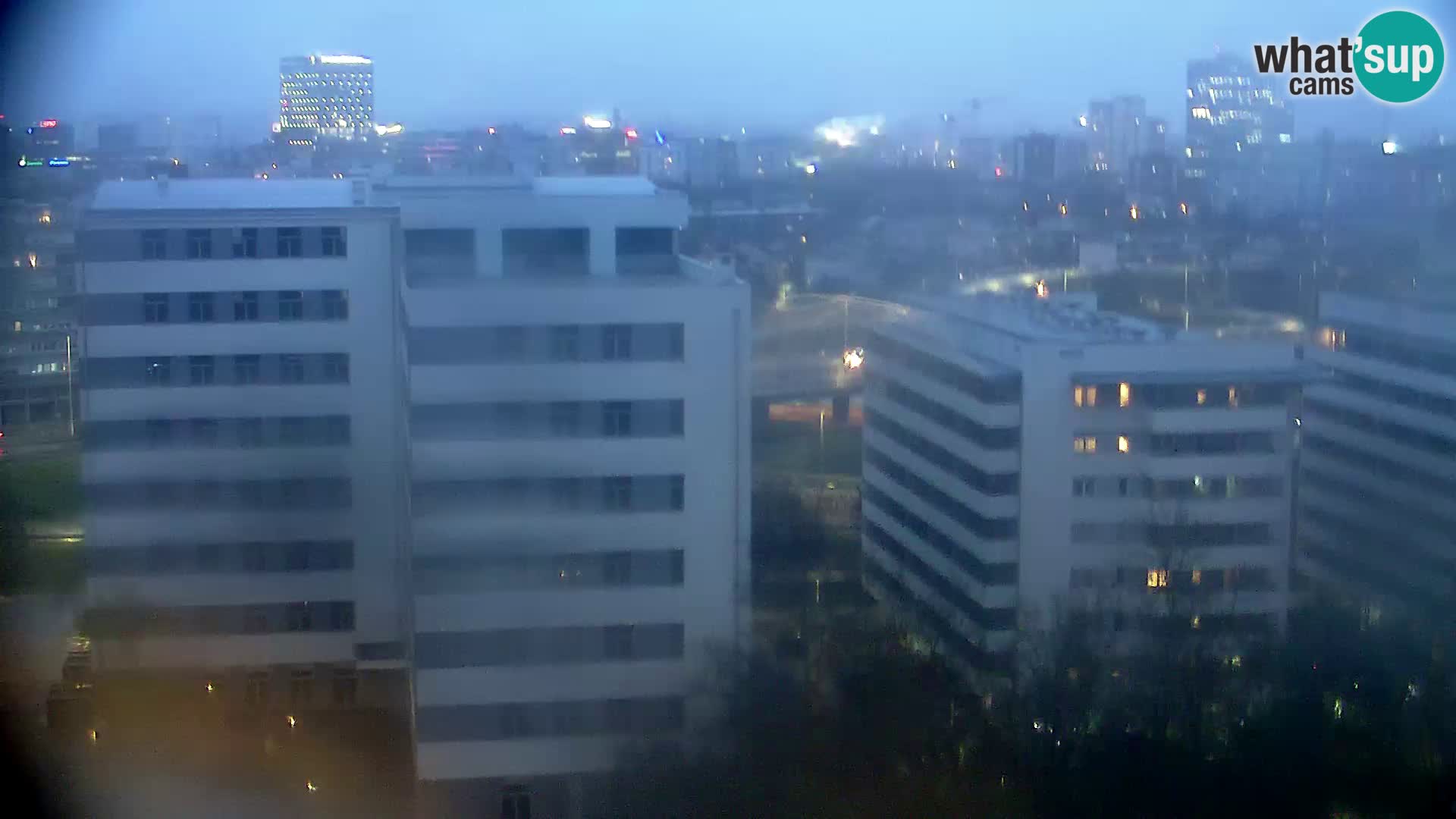 Live-Kreisverkehr Slavonska und Marin Držić Avenue zur Zagreb Webcam