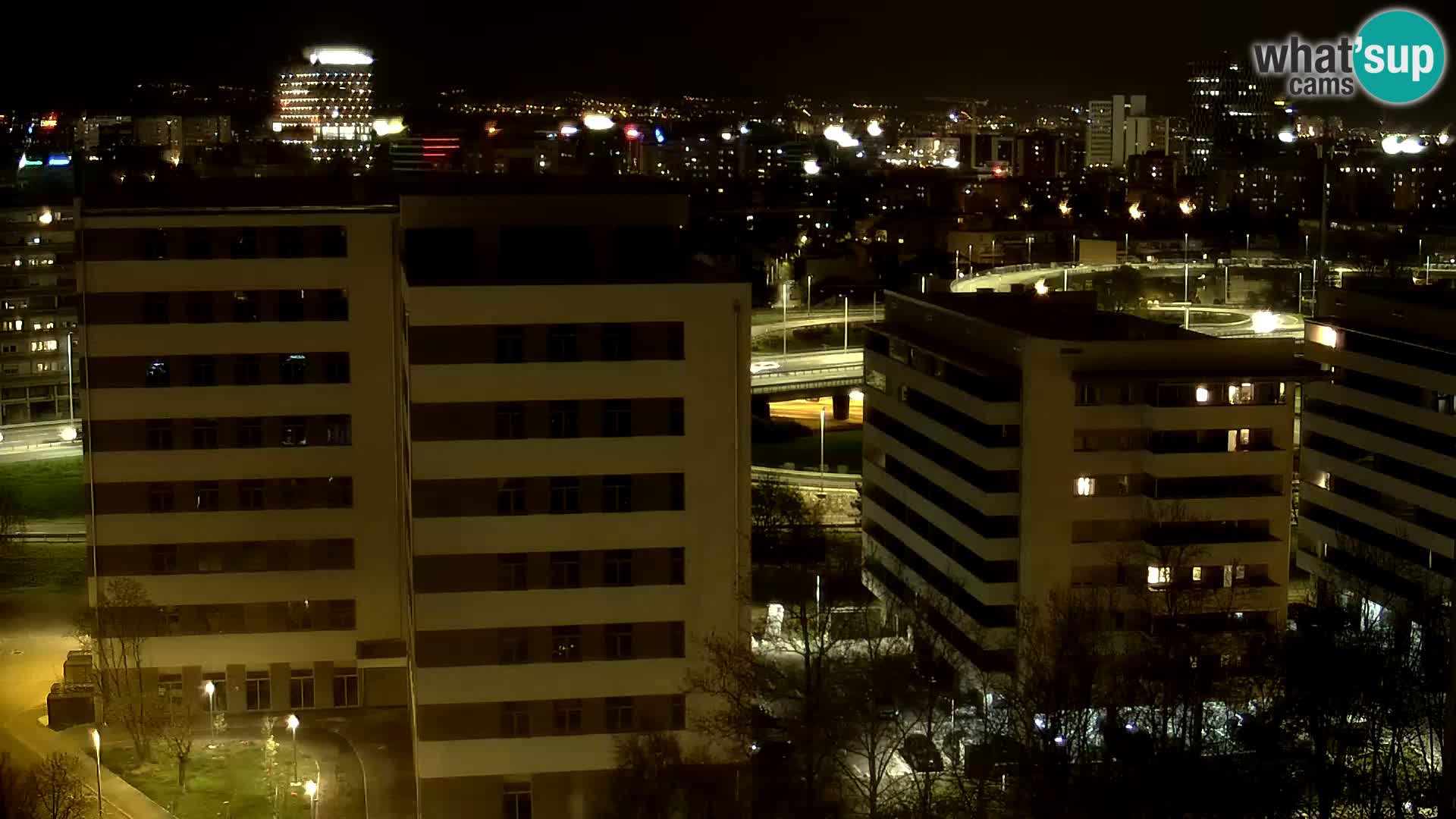 Rond-point en direct traversant les avenues Slavonska et Marin Držić à Zagreb webcam