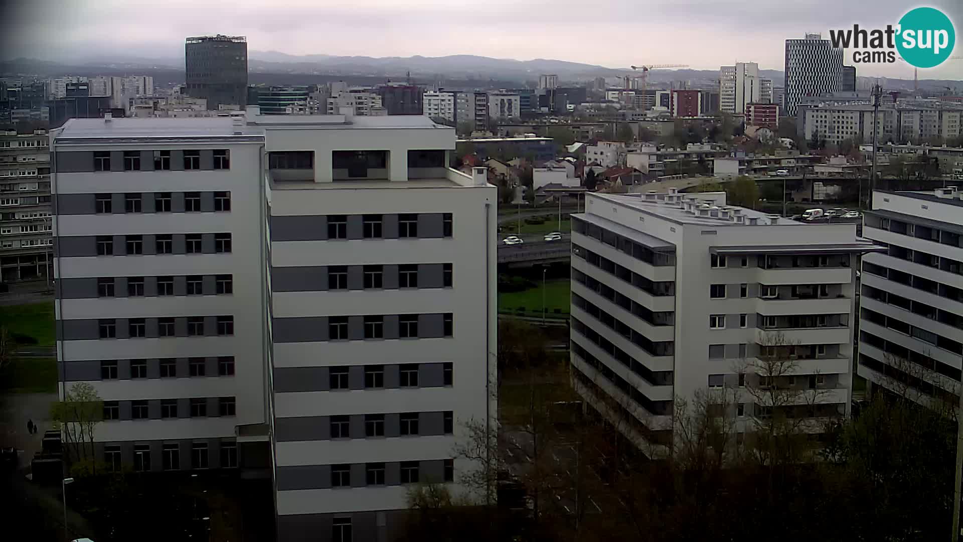 Live-Kreisverkehr Slavonska und Marin Držić Avenue zur Zagreb Webcam