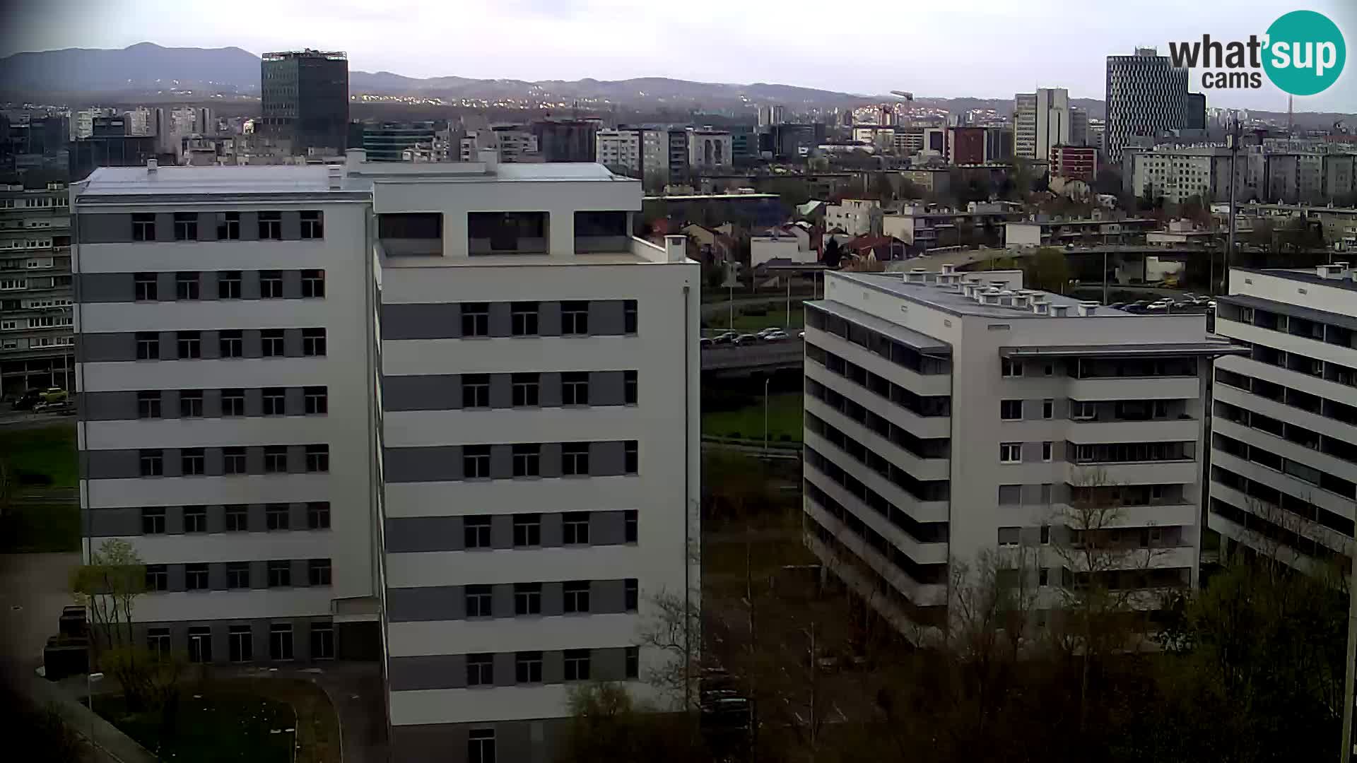 Krožišče Slavonske in Marin Držićeve ulice v Zagrebu v živo