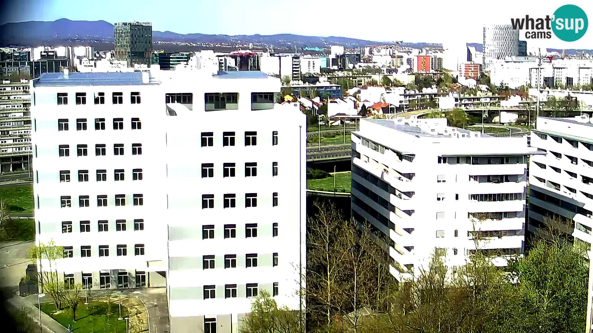 Live-Kreisverkehr Slavonska und Marin Držić Avenue zur Zagreb Webcam