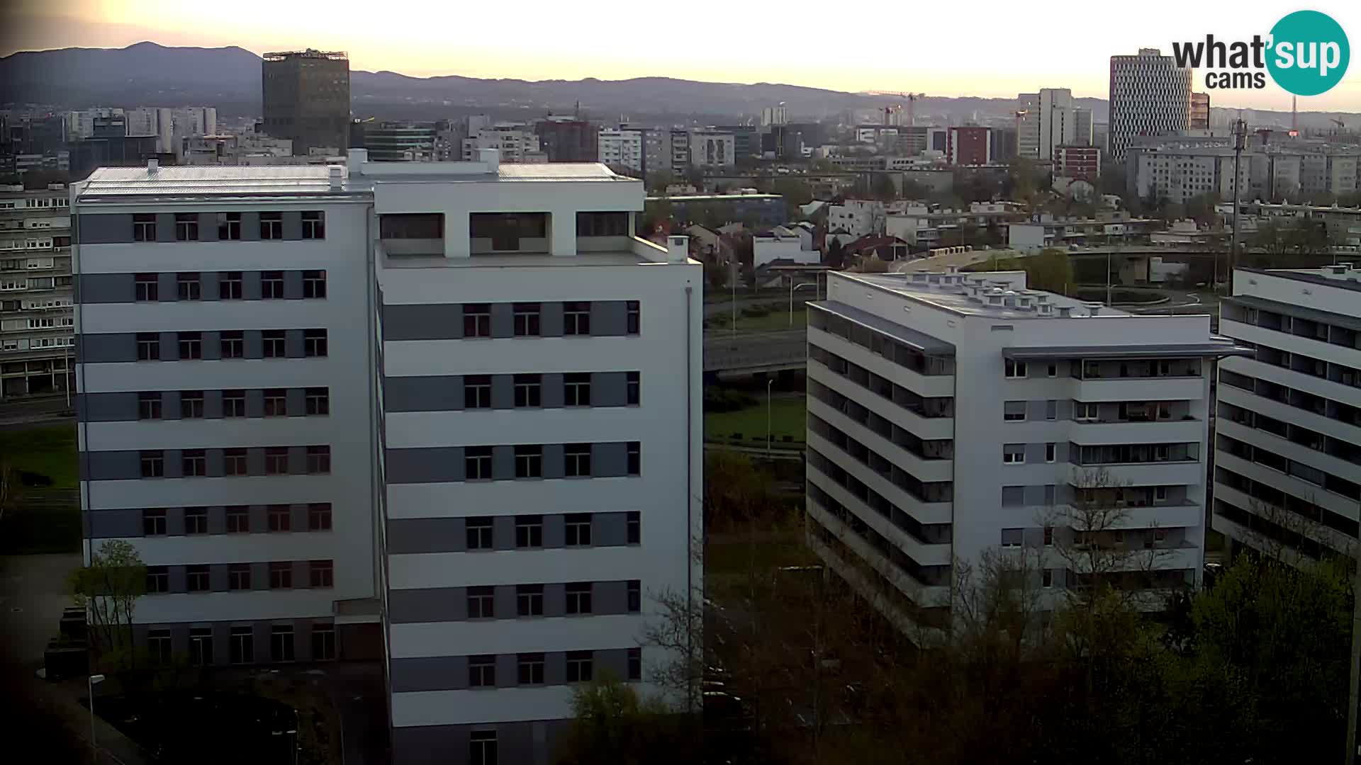 Live Interchange of Slavonska Avenue and Marin Držić Avenue in Zagreb webcam