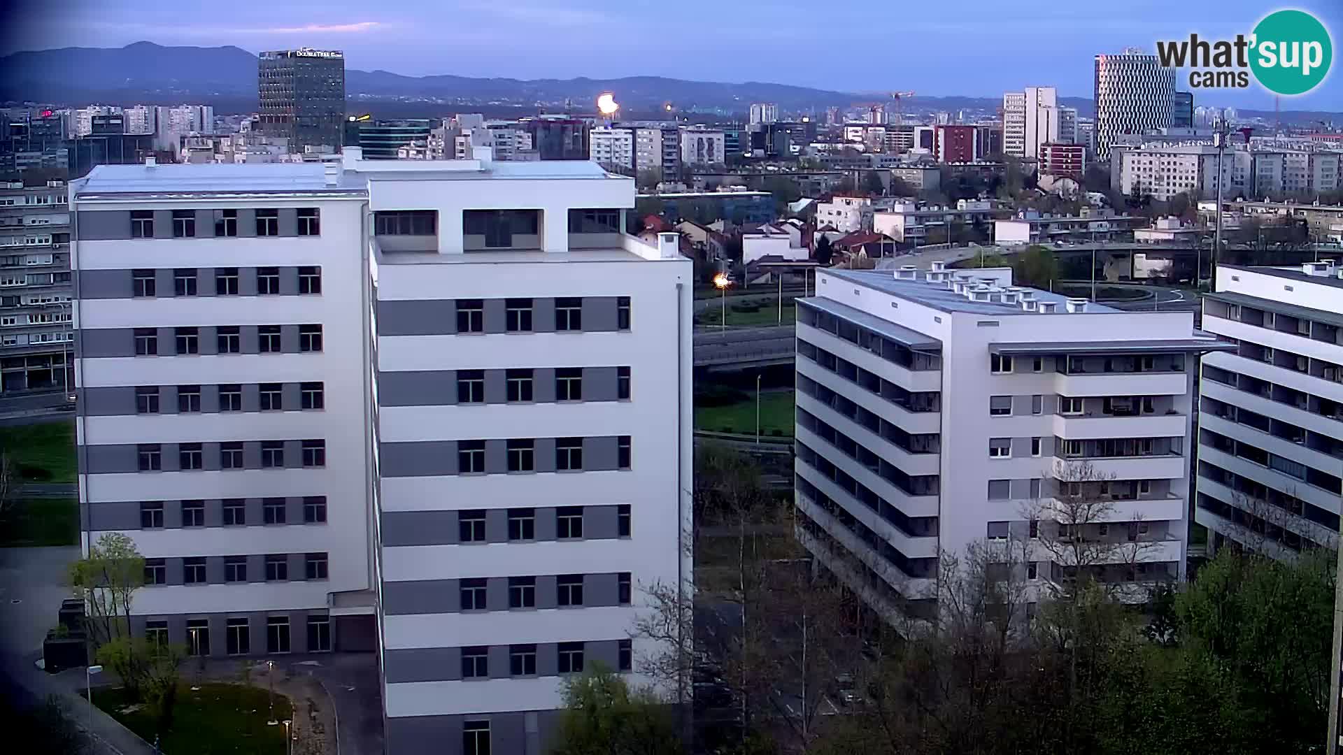 Krožišče Slavonske in Marin Držićeve ulice v Zagrebu v živo