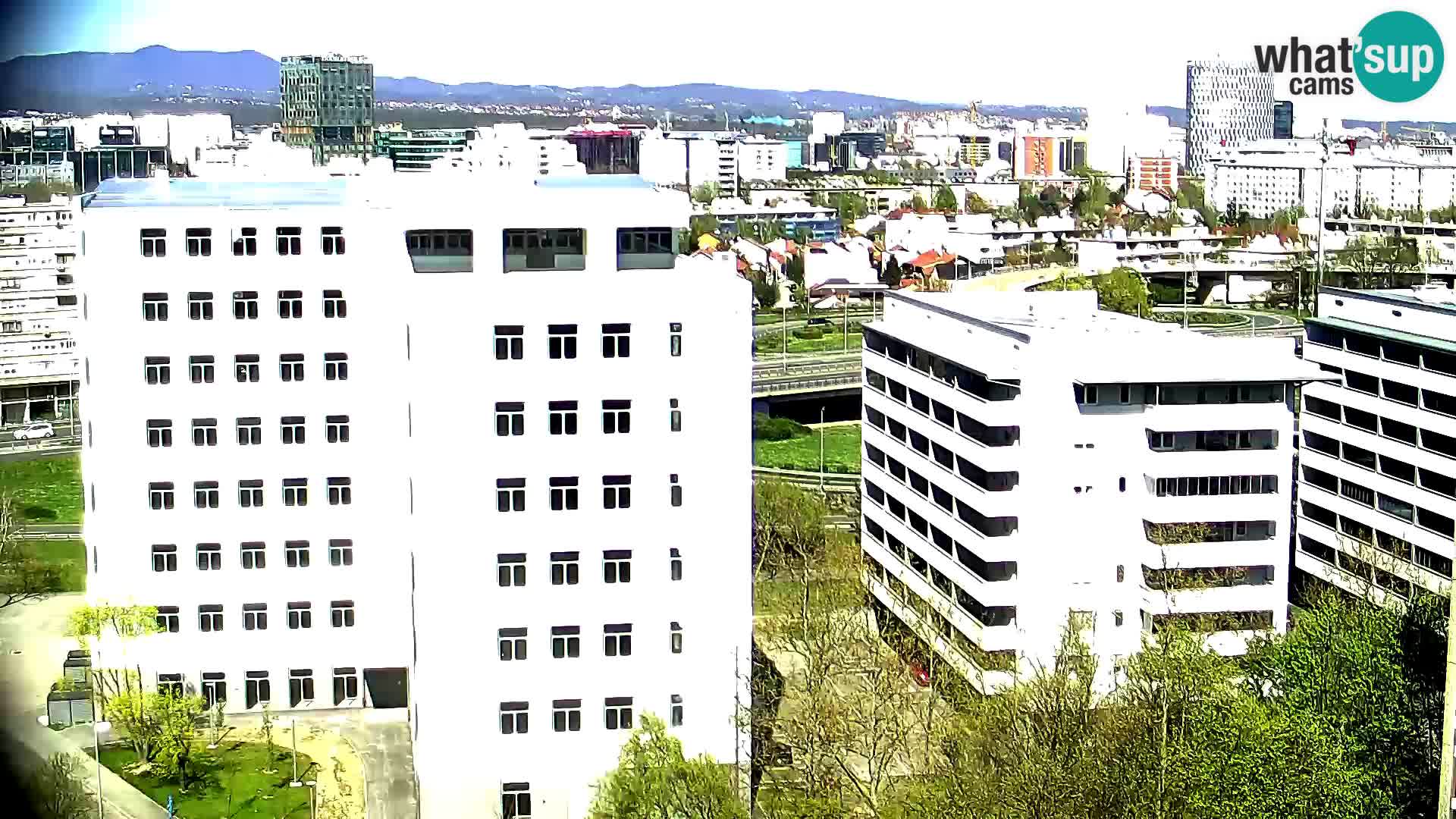 Live-Kreisverkehr Slavonska und Marin Držić Avenue zur Zagreb Webcam