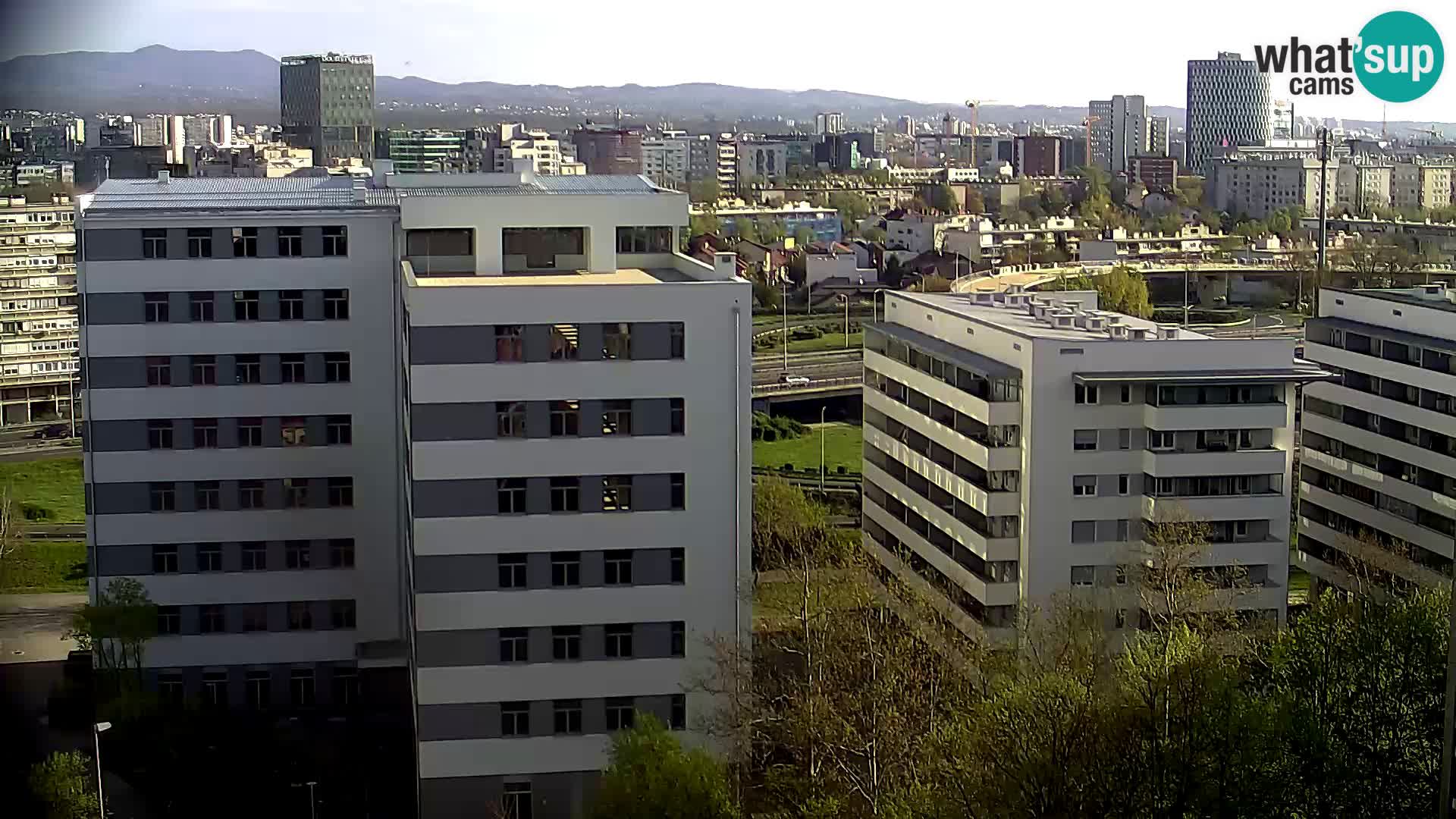 Krožišče Slavonske in Marin Držićeve ulice v Zagrebu v živo