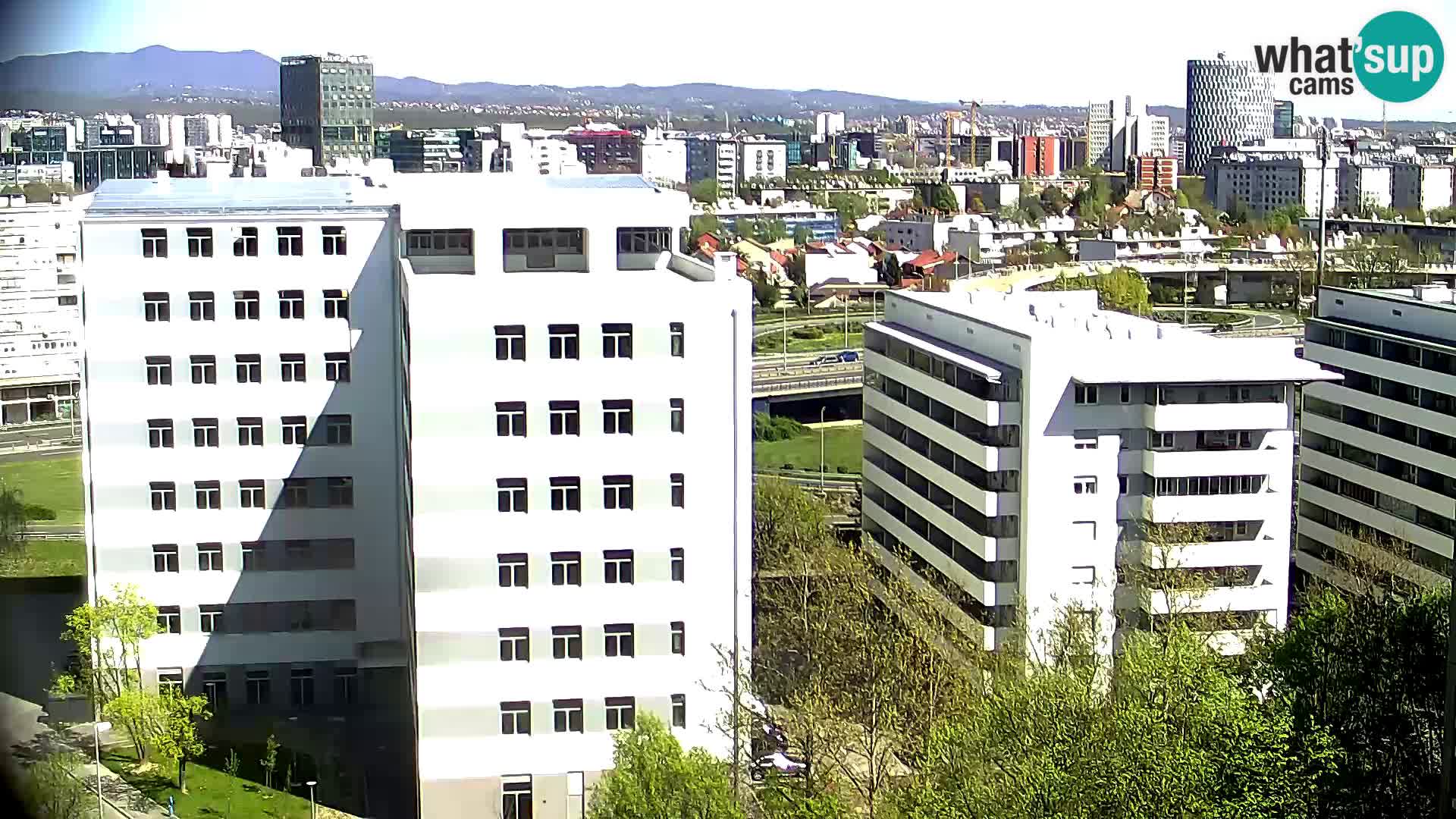 Krožišče Slavonske in Marin Držićeve ulice v Zagrebu v živo