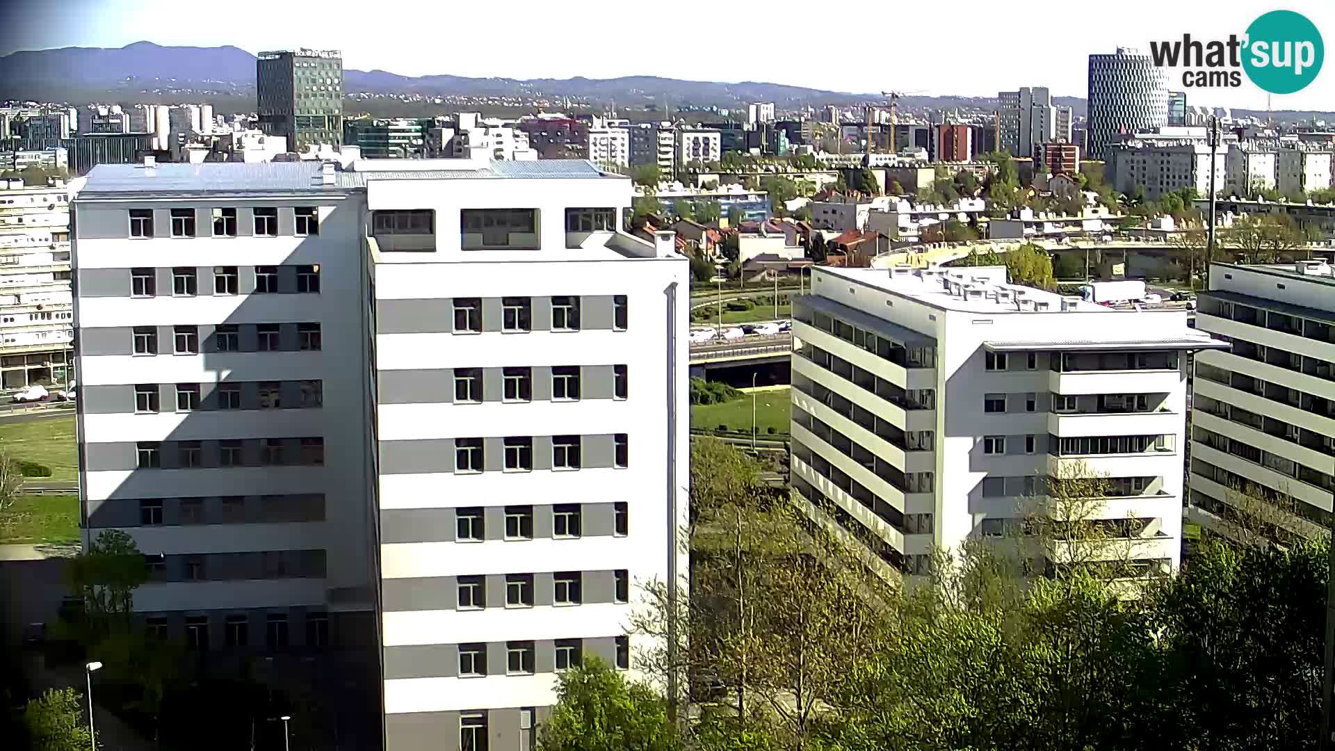 Live Interchange of Slavonska Avenue and Marin Držić Avenue in Zagreb webcam