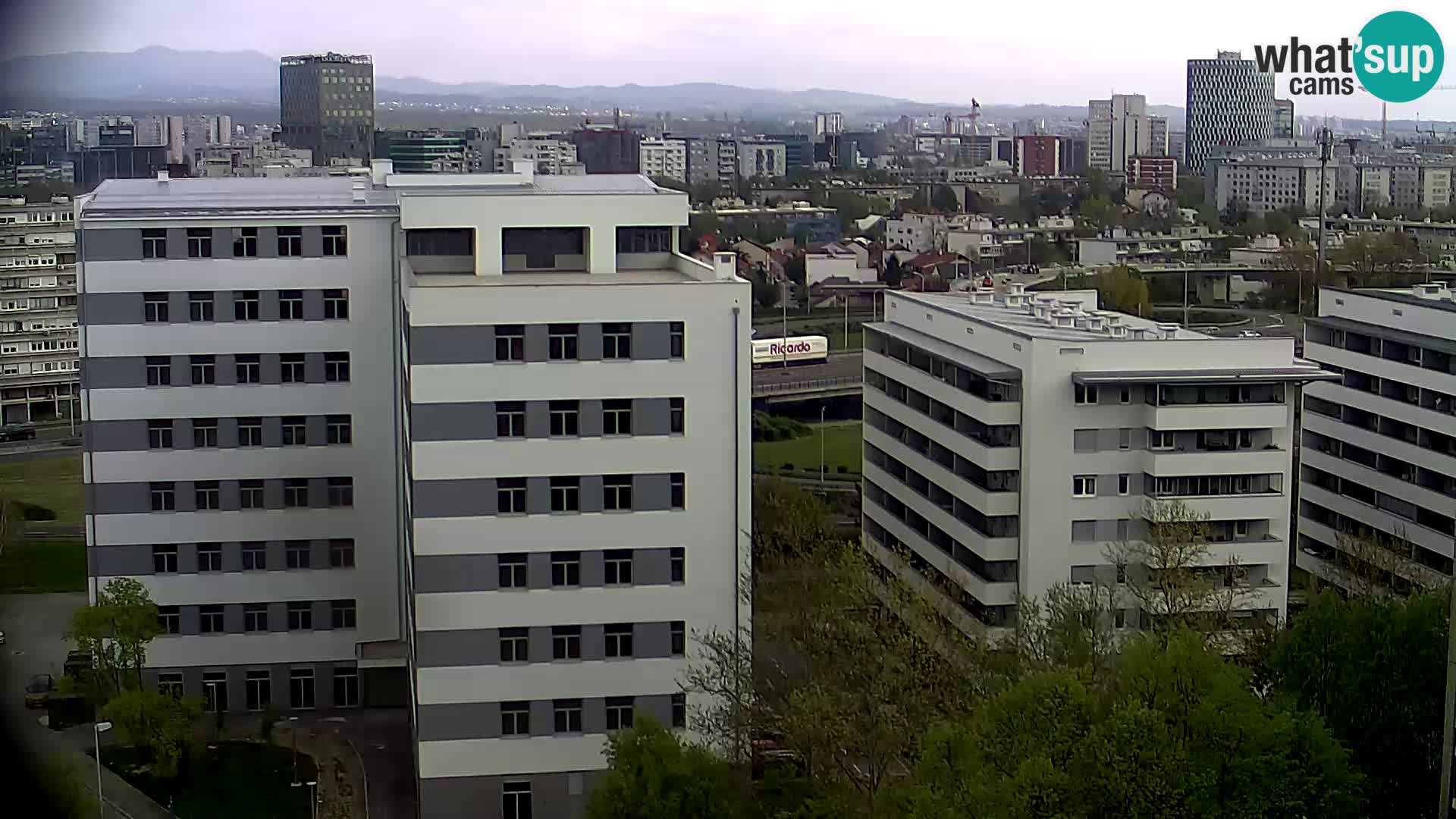 Live Interchange of Slavonska Avenue and Marin Držić Avenue in Zagreb webcam